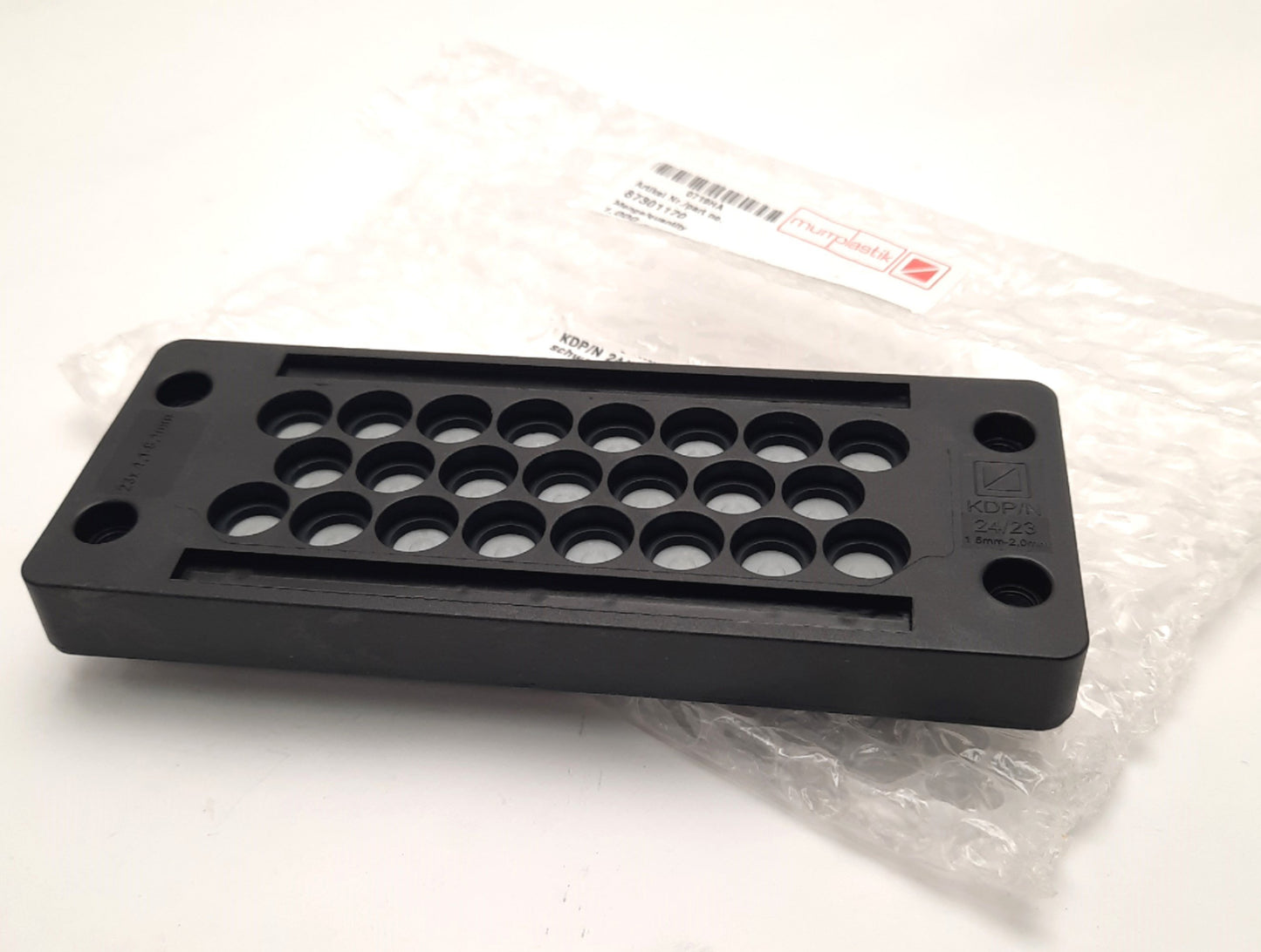 New Murrplastik 87301170 KDP/N Cable Entry Plate 4.409" x 1.41", 23 Cable Entries