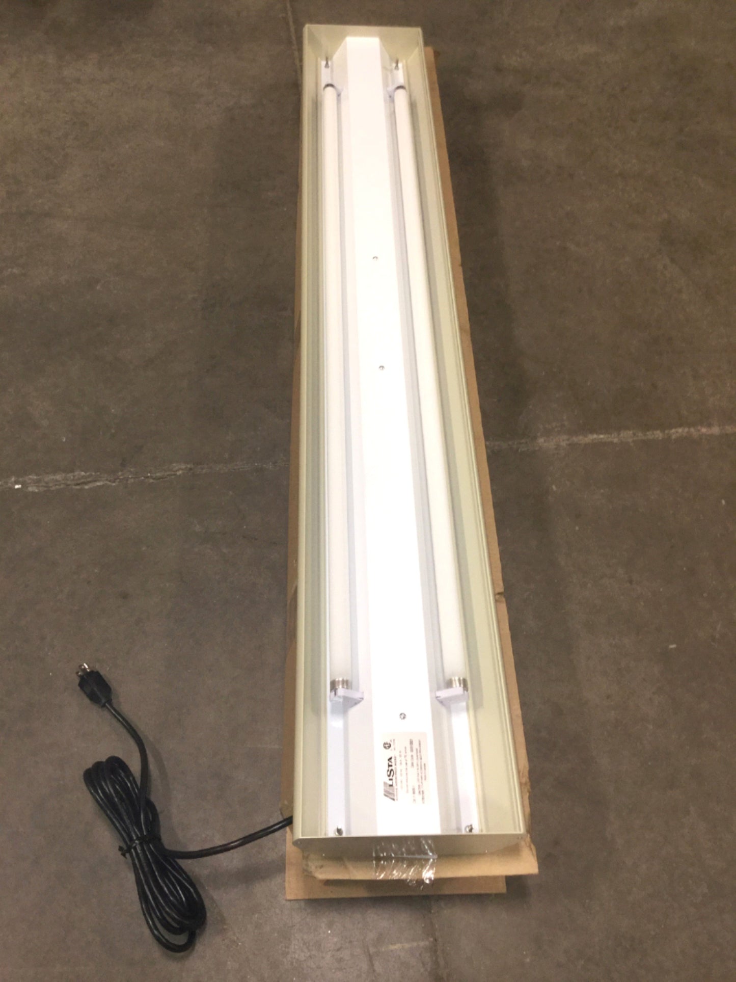New Lista 8655-1 Dual Fluorescent Lamp Workbench Light Fixture, T8 Ballast, 60" L