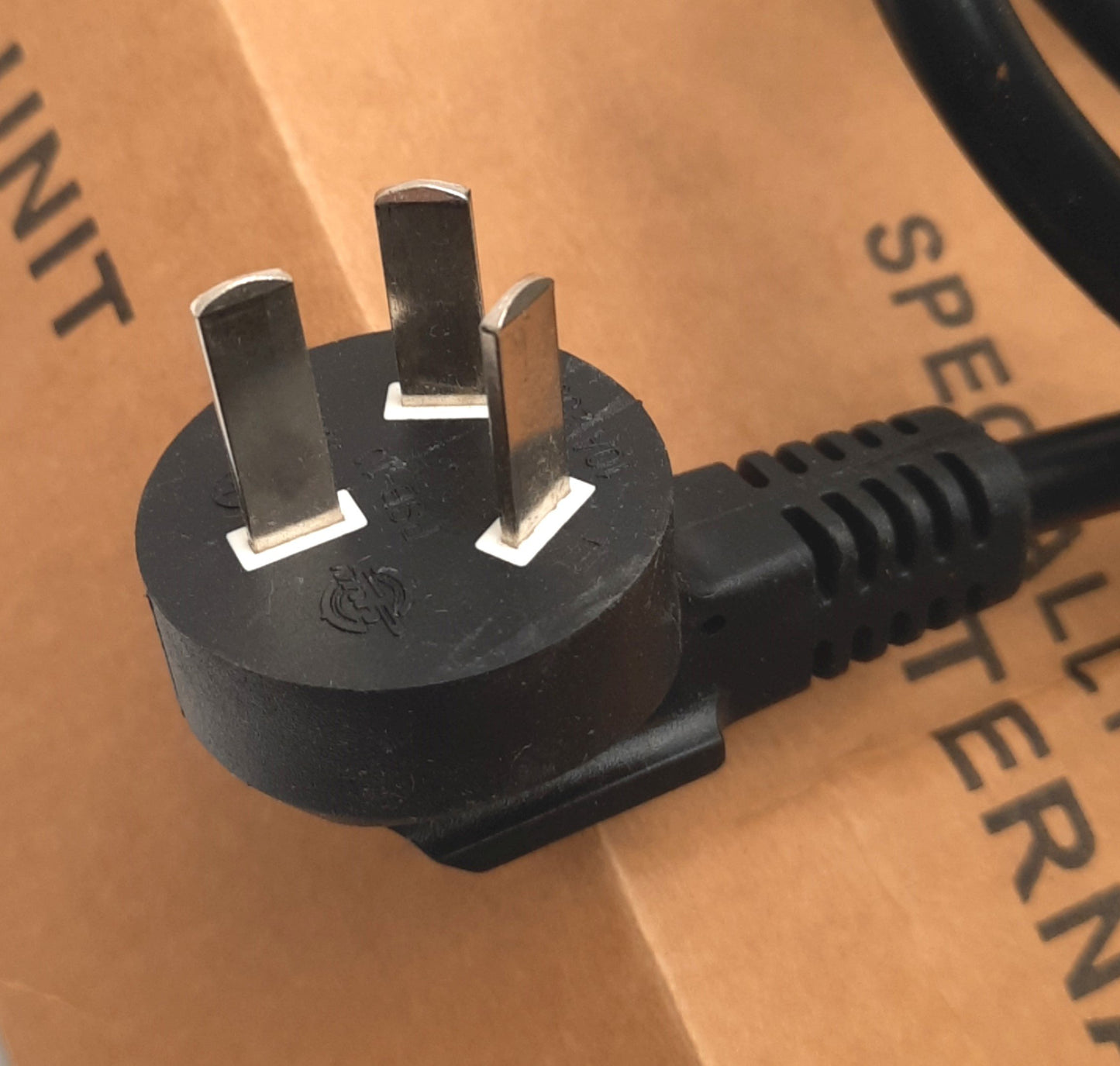 New International Configurations 60808 Power Distribution Unit 250v 10A, 19" x 1.25"