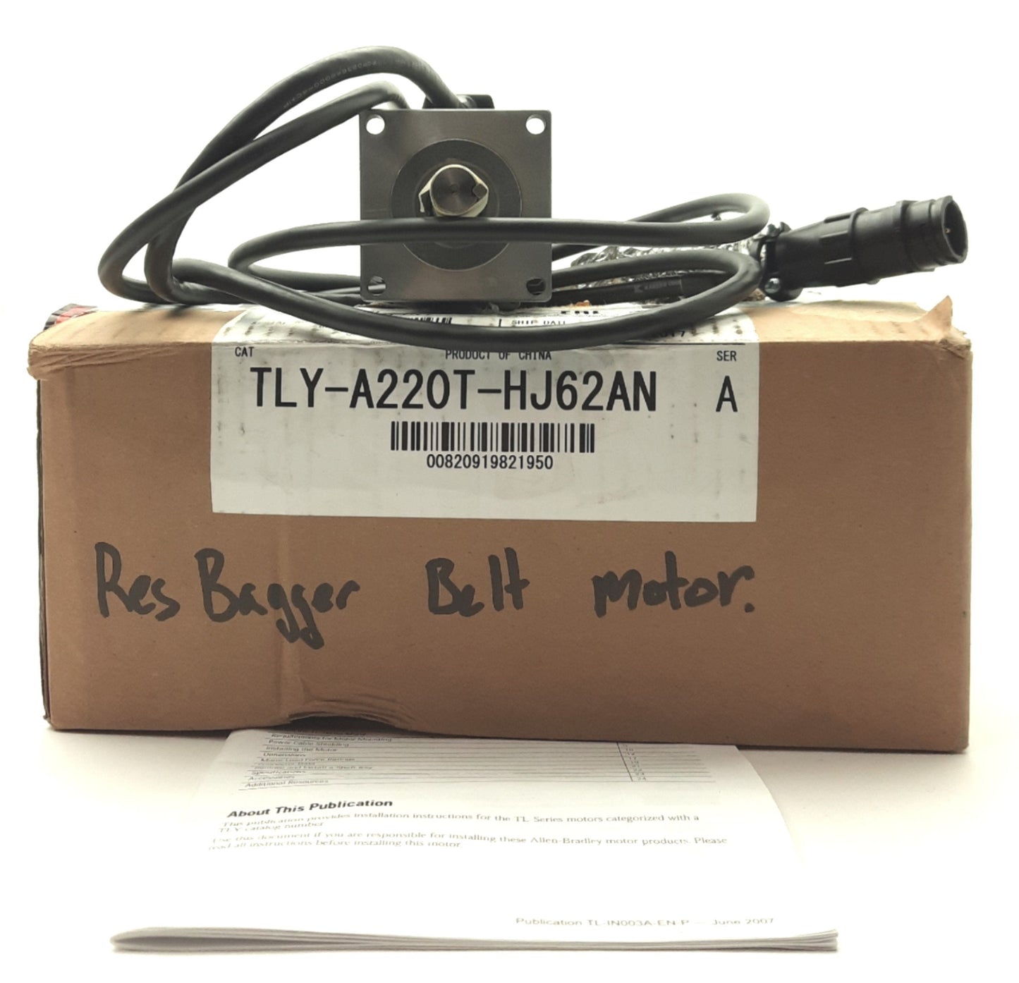 New Allen Bradley TLY-A220T-HJ62AN Kinetix Servo Motor, .38kW, .836Nm, 6000RPM