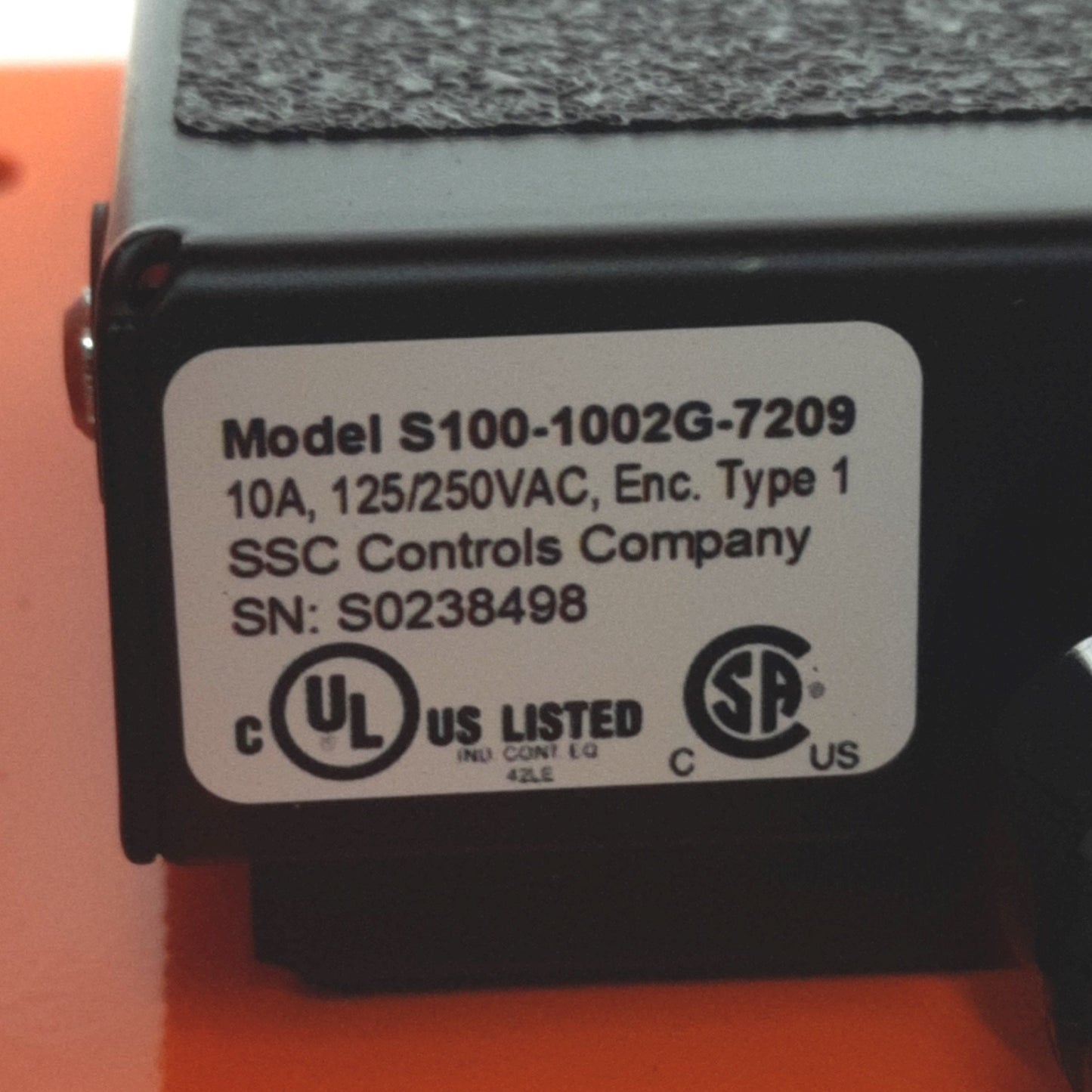 New SSC Controls S100-1002G-7209 Pedal Switch w/Guard SPDT NO 125/250v AC 10A