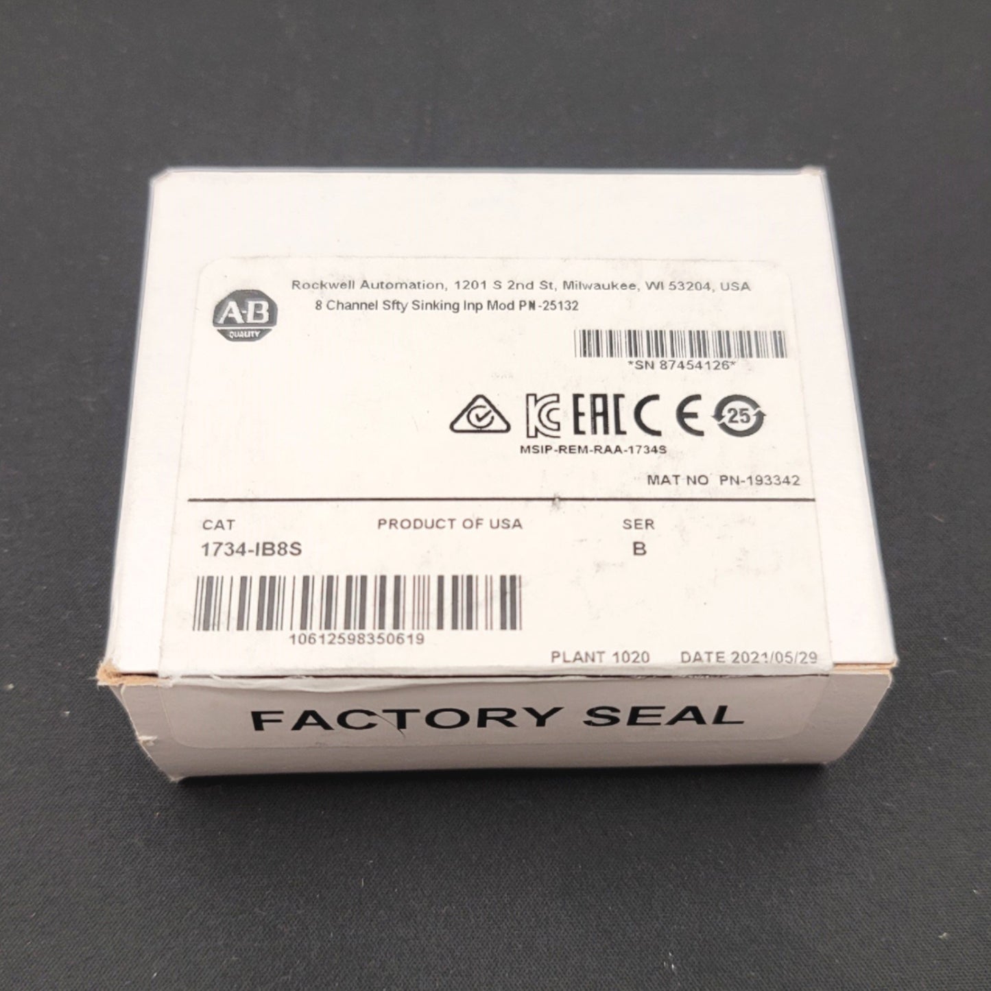 New – Open box Allen Bradley 1734-IB8S Ser B POINT Guard I/O Digital Safety Input Module, 24VDC
