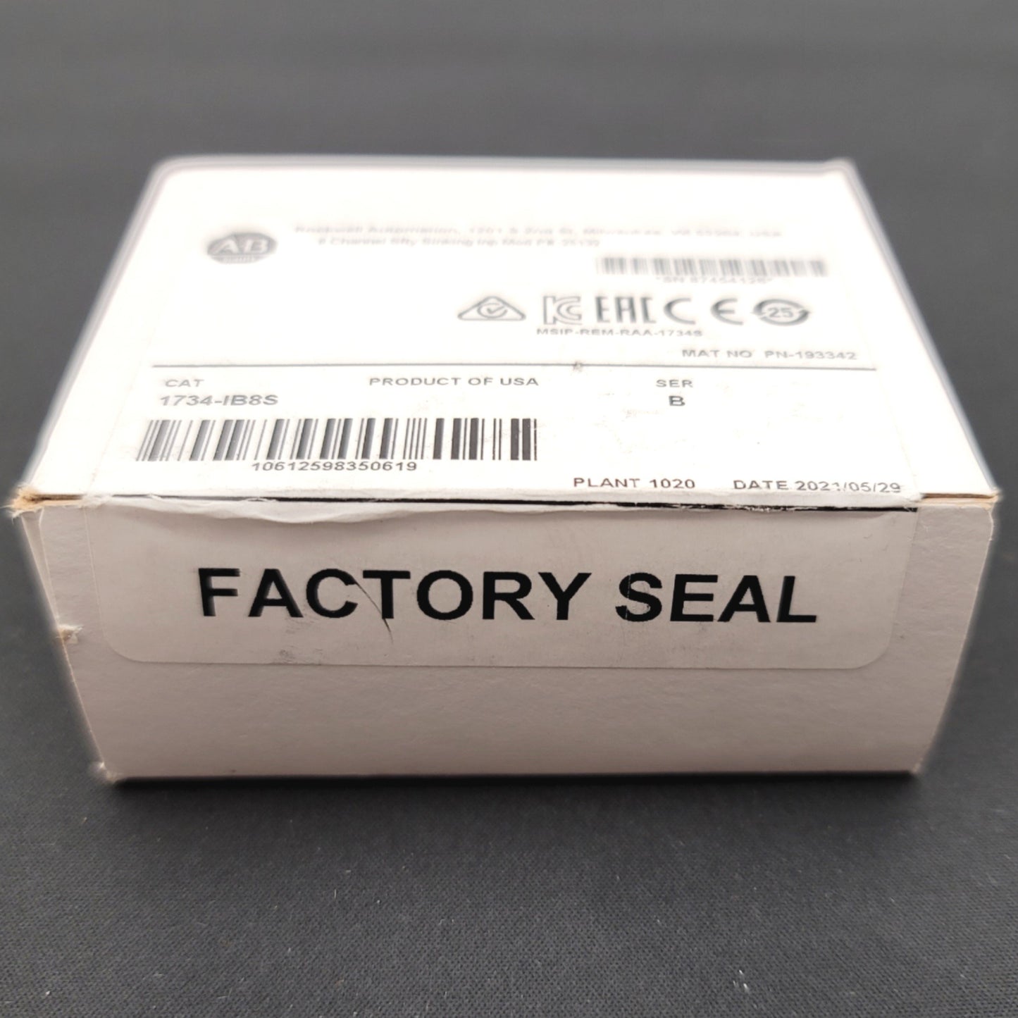 New – Open box Allen Bradley 1734-IB8S Ser B POINT Guard I/O Digital Safety Input Module, 24VDC