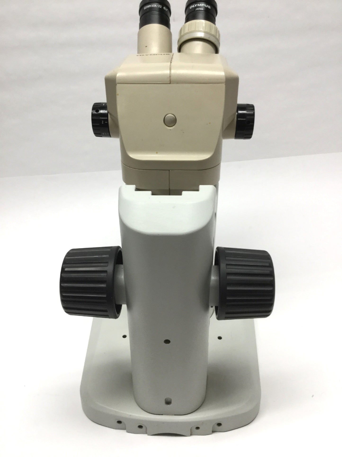 Used Olympus SZ4045 Binocular Stereo Microscope 0.67-4X Zoom w/ 10X Eyepieces & Stand