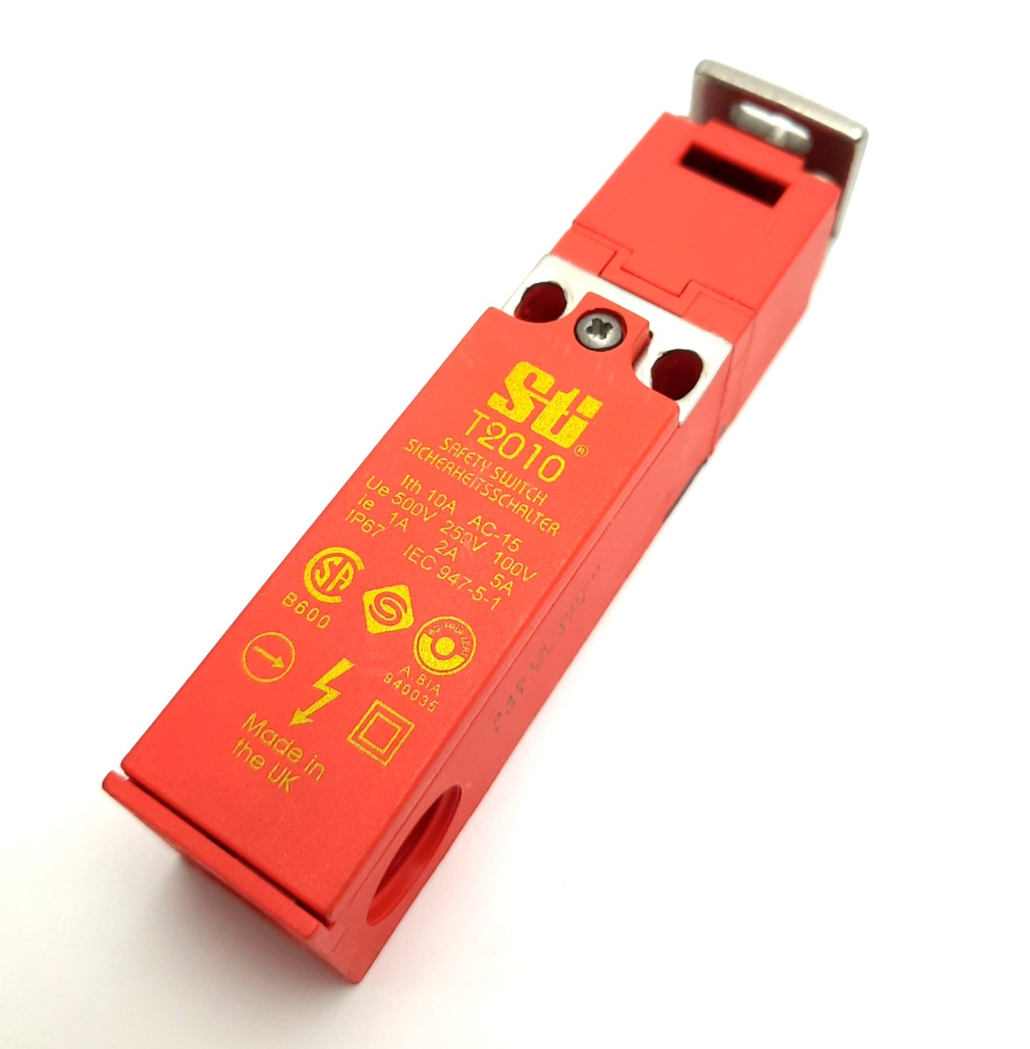 Used Omron 44513-0020 STI T2010 Safety Interlock Switch w/ Key 250v AC 2A, 1NO&NC M16