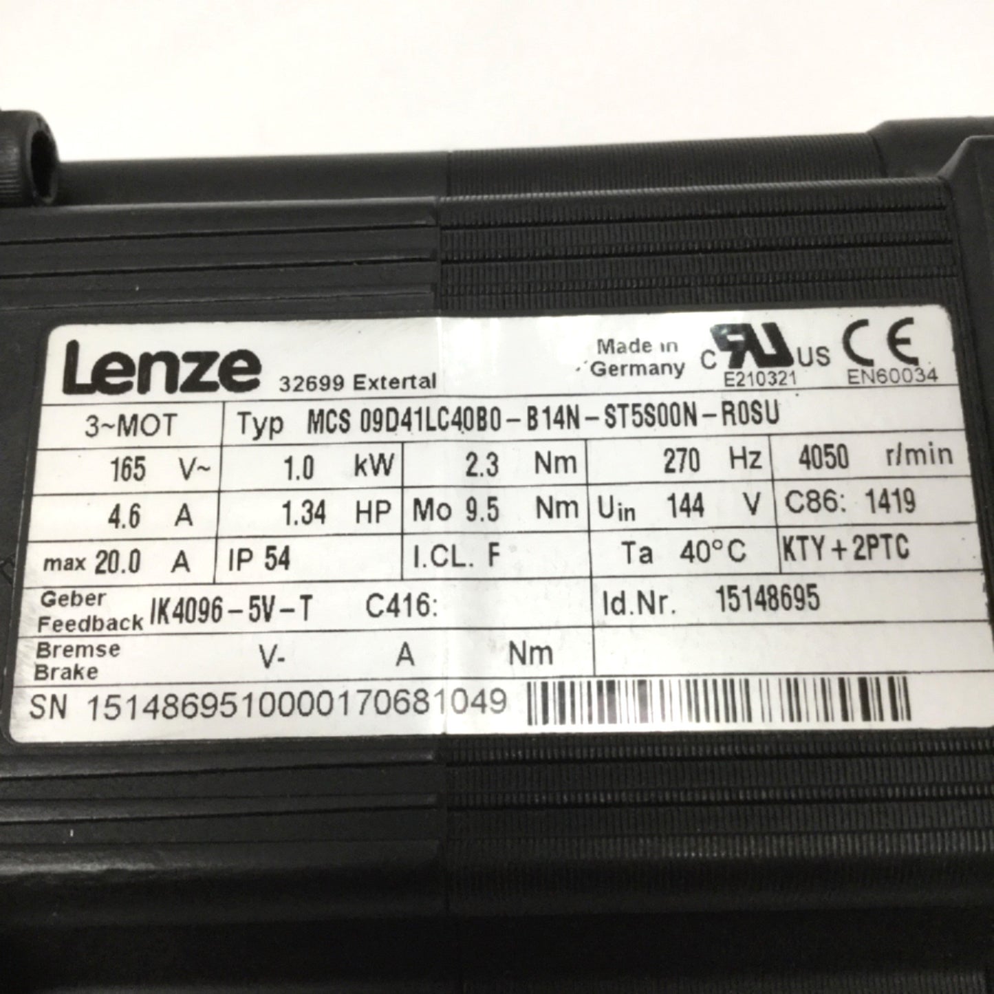 Used Lenze MCS 09D41LC40B0 Servo Motor 165VAC 3PH 1kW 4050RPM w/ Gearbox 10:1 Ratio