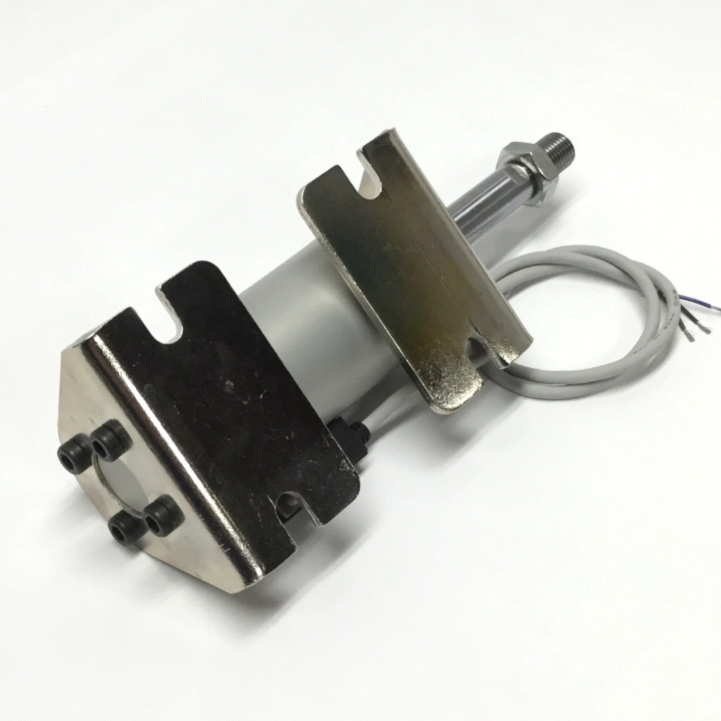 Used SMC NCDGBN32-0100 Pneumatic Cylinder, 32mm Bore, 1" Stroke w/ 1x Auto Switch