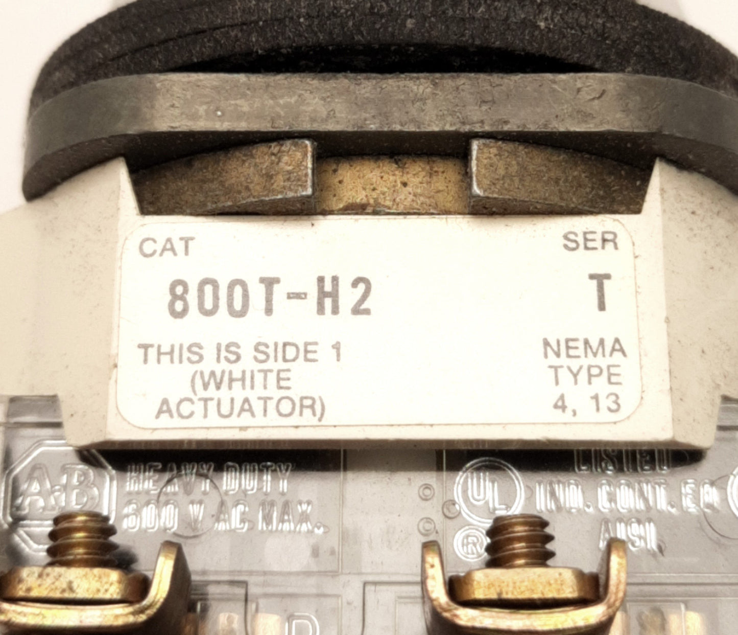 Used Allen Bradley 800T-H2 Selector Switch 2-Position Rotary Maintained Knob 2NO-1NC