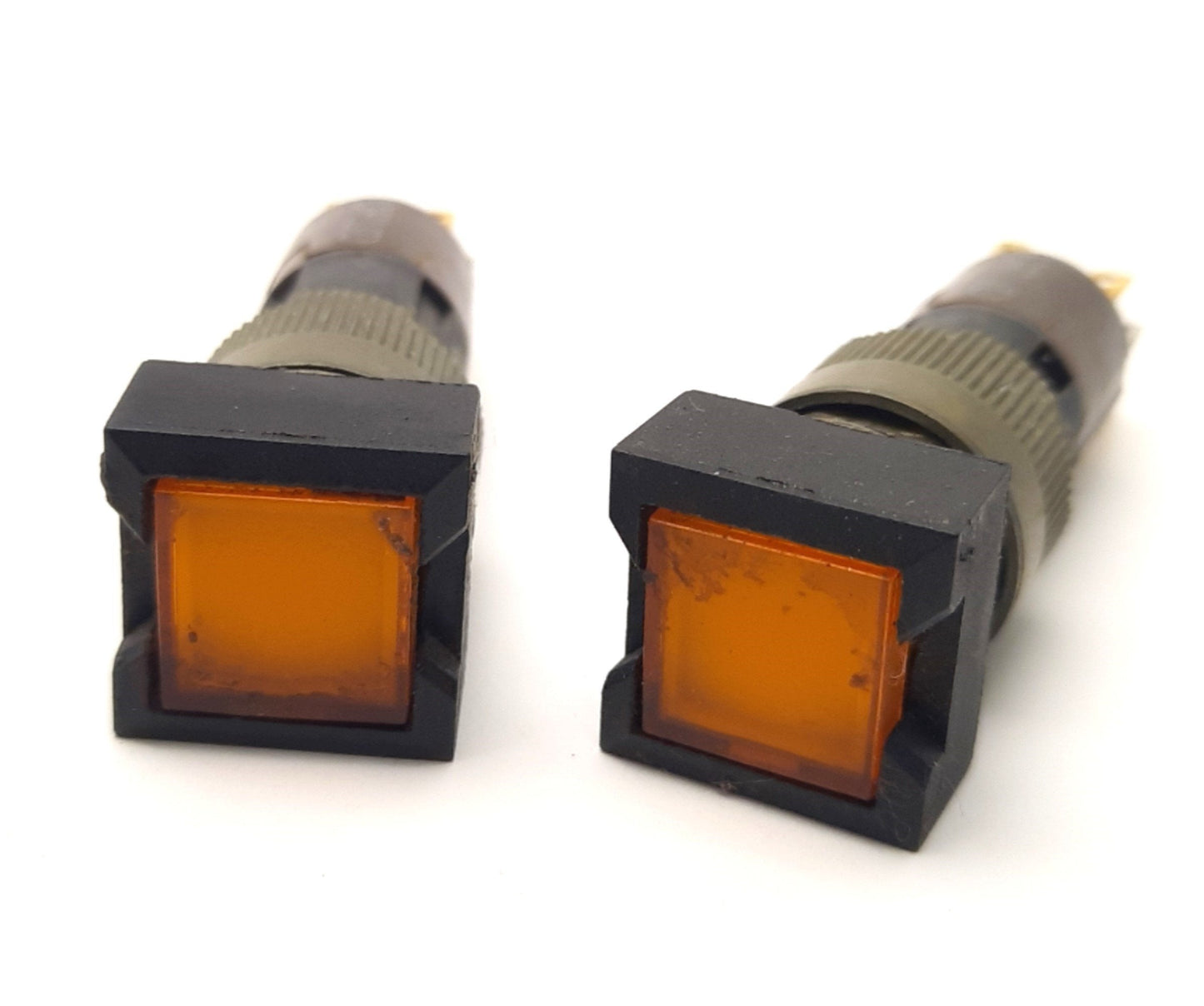 Used Lot of 2 Allen-Bradley 800A-T Illuminated Pushbutton, Maintained, Orange, 125vAC