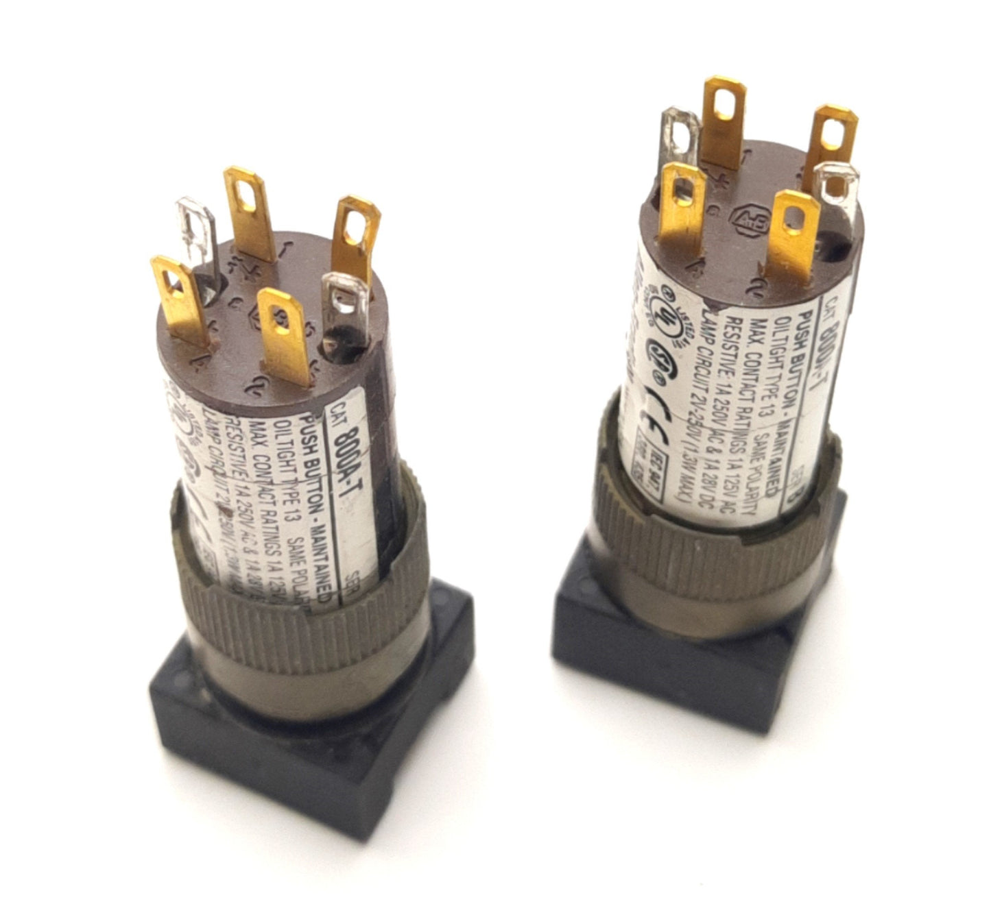 Used Lot of 2 Allen-Bradley 800A-T Illuminated Pushbutton, Maintained, Orange, 125vAC
