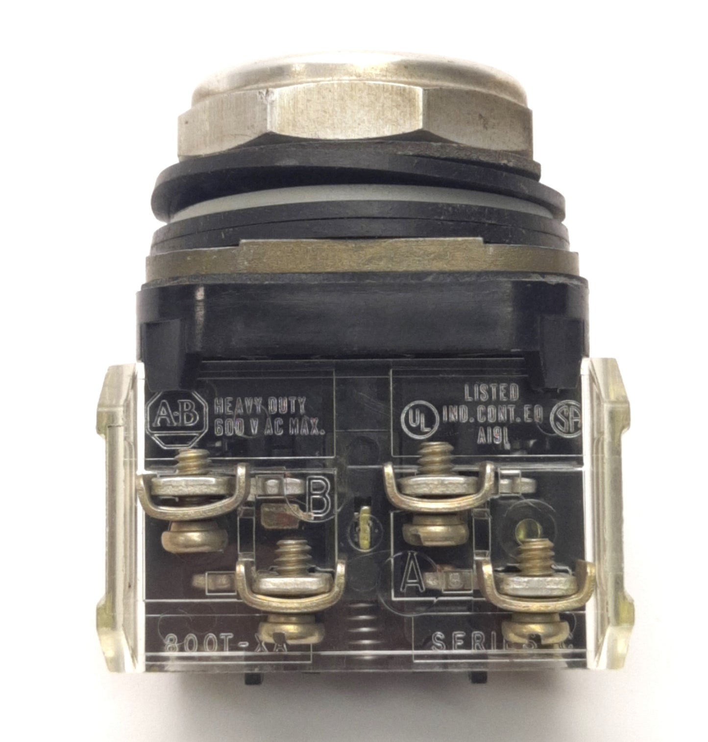 Used Allen Bradley 800T-A6D1 Push Button, Red, Contacts 1x N.O./N.C., 600v 10A