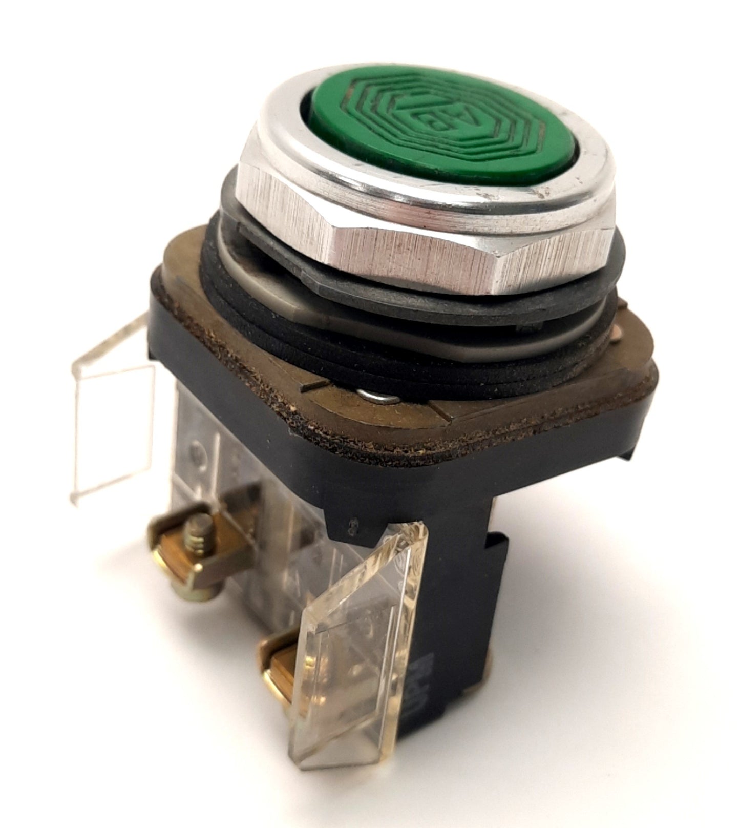 Used Allen Bradley 800T-A T Push Button, Green, Momentary N/O, 30mm, 600v