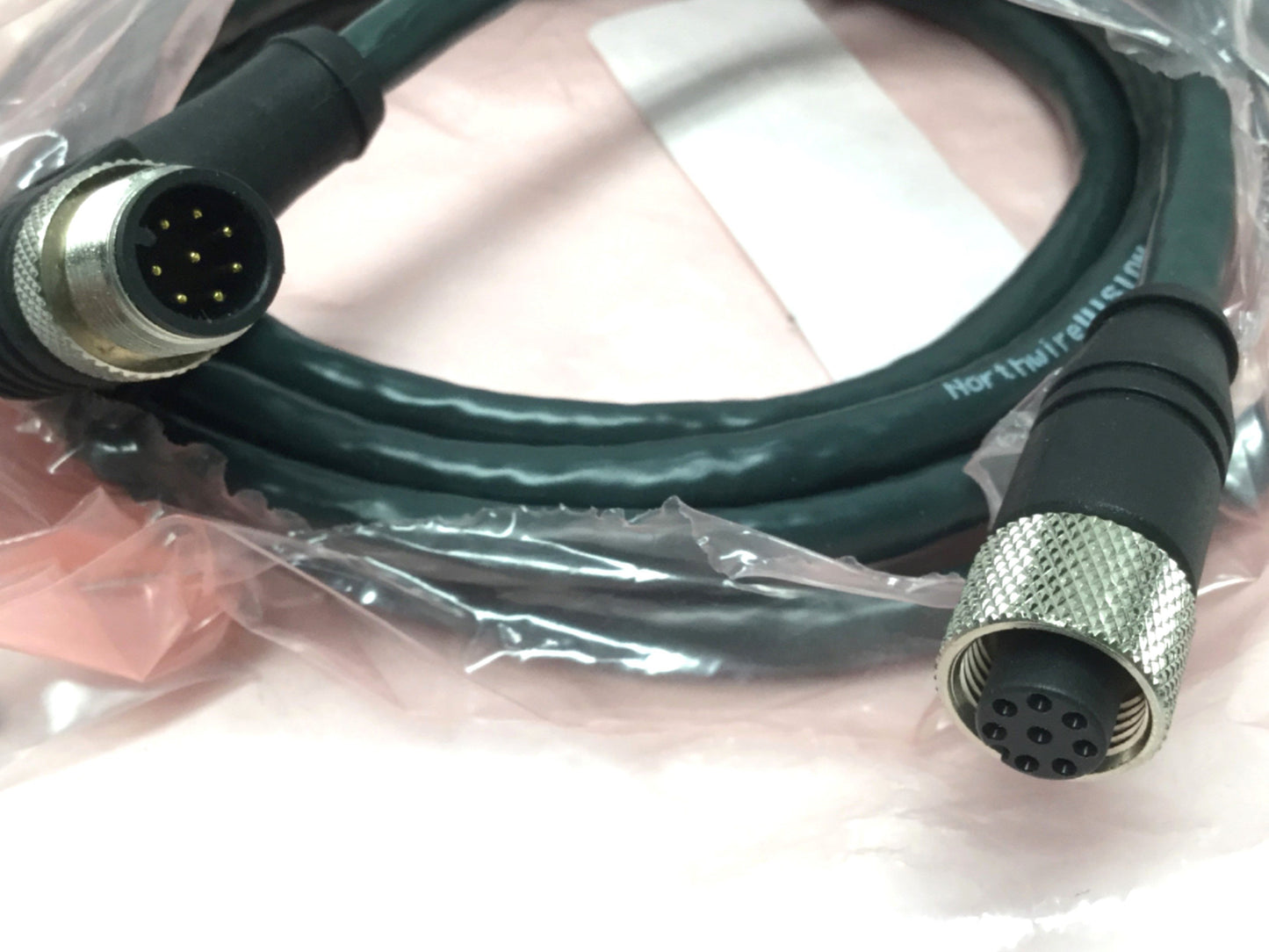 New – Open box Banner IVURDM-QDK-806RA iVu Display Mounting Bracket, Stylus & Cordset 8-Pin M12