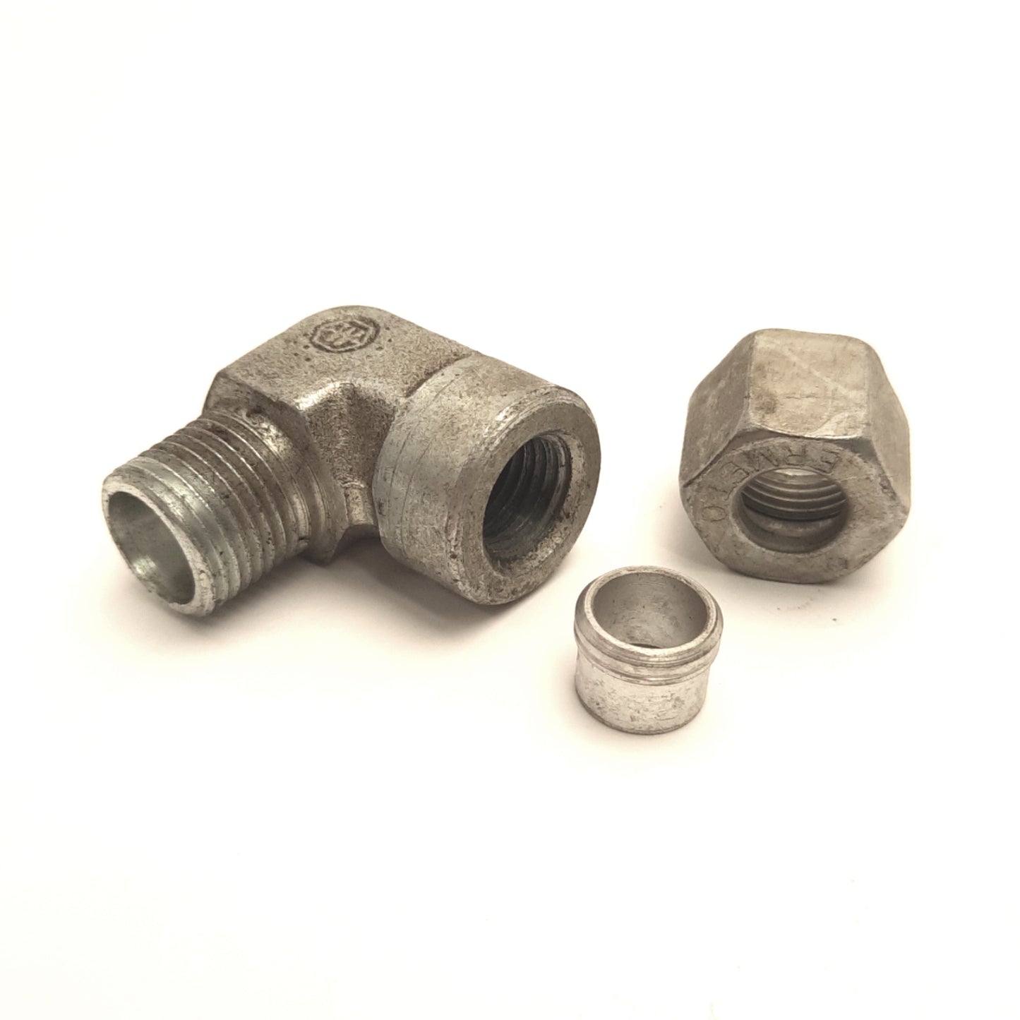 Used Lot of 5 Eaton 7455x6 WeatherHead Ermeto Female Elbow1/4" NPT to 3/8" Flareless