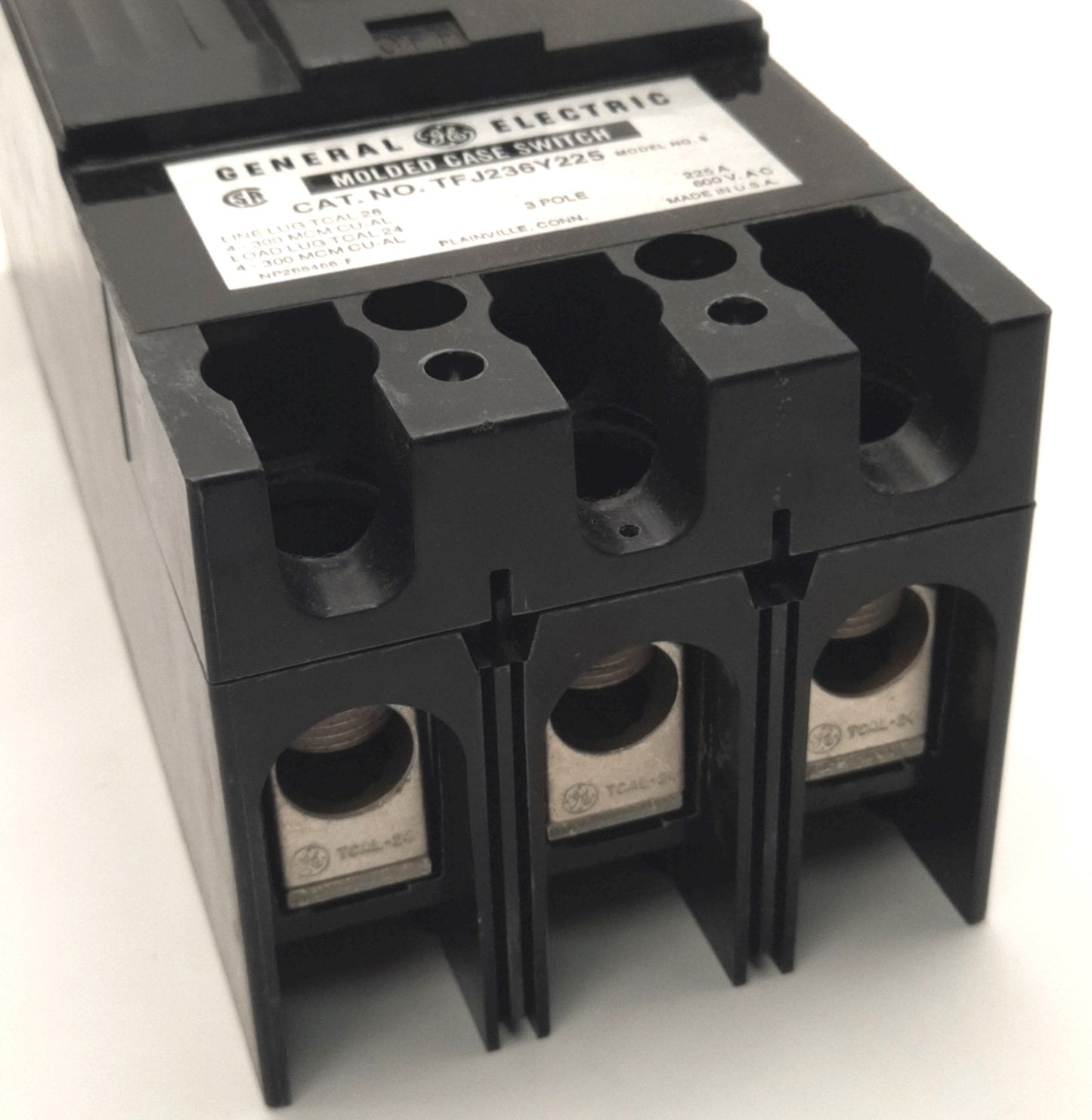 Used General Electric TFJ236Y225 Circuit Breaker 3-Pole, 225A, 600v AC, 22kA@480v AC