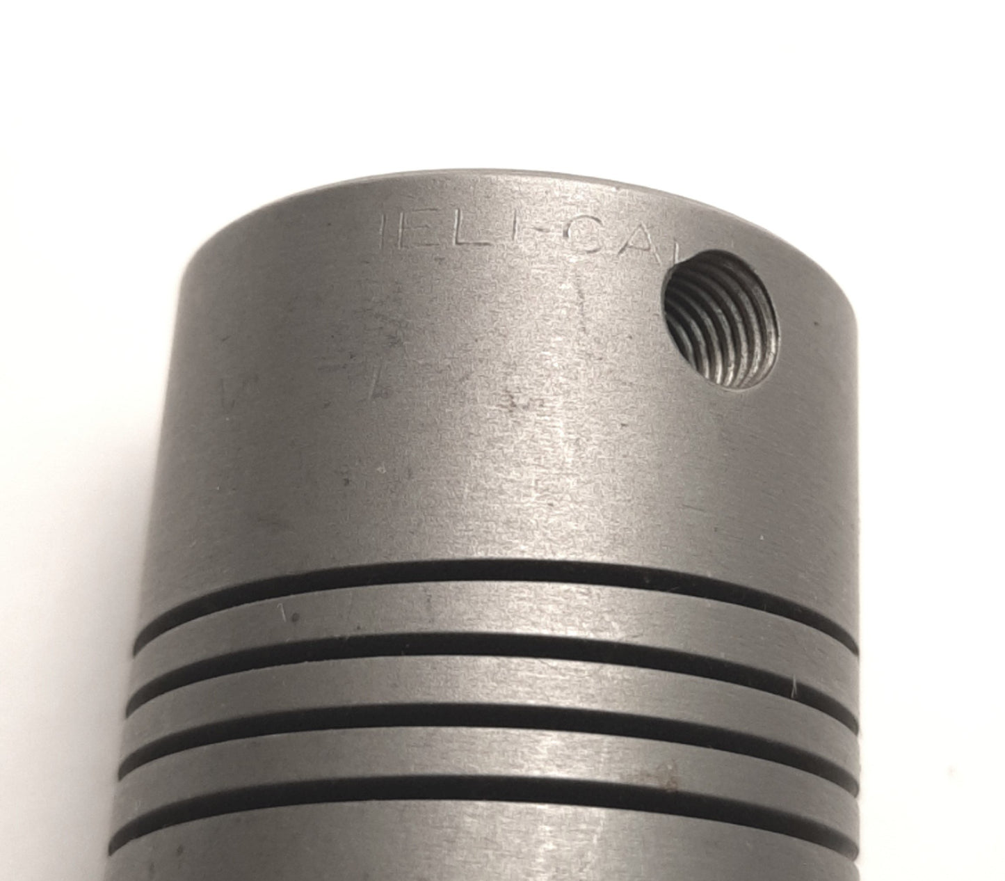 Used Helical MC7125-20-20 Flexible Coupling 5/8" Bore w/ Keyway, *Missing Set Screws*