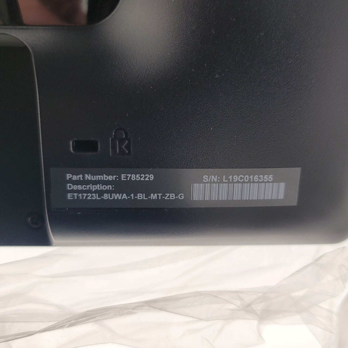 Open box ELO ET1723L-8UWA-1-BL-MT-ZB-H 17" Touchscreen Monitor 5:4 1280x1024 75Hz VGA DVI