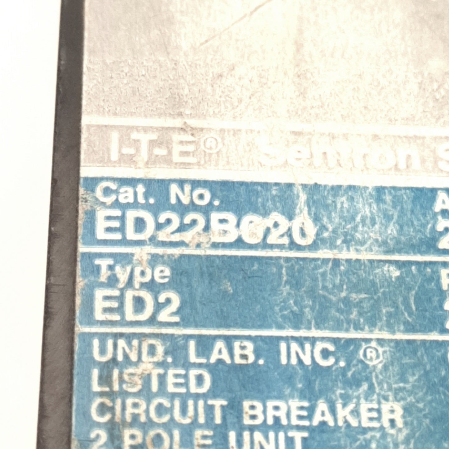 Used Siemens ED22B020 Sentron Circuit Breaker 240v AC/250v DC 20A, 2 Poles, 5-10kA