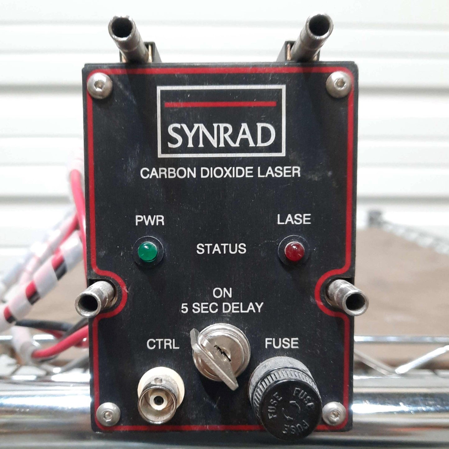 Used Synrad J48-2W-7138 Carbon Dioxide Laser Head 25W 10.6µm 3.5mm Beam 30VDC 14A