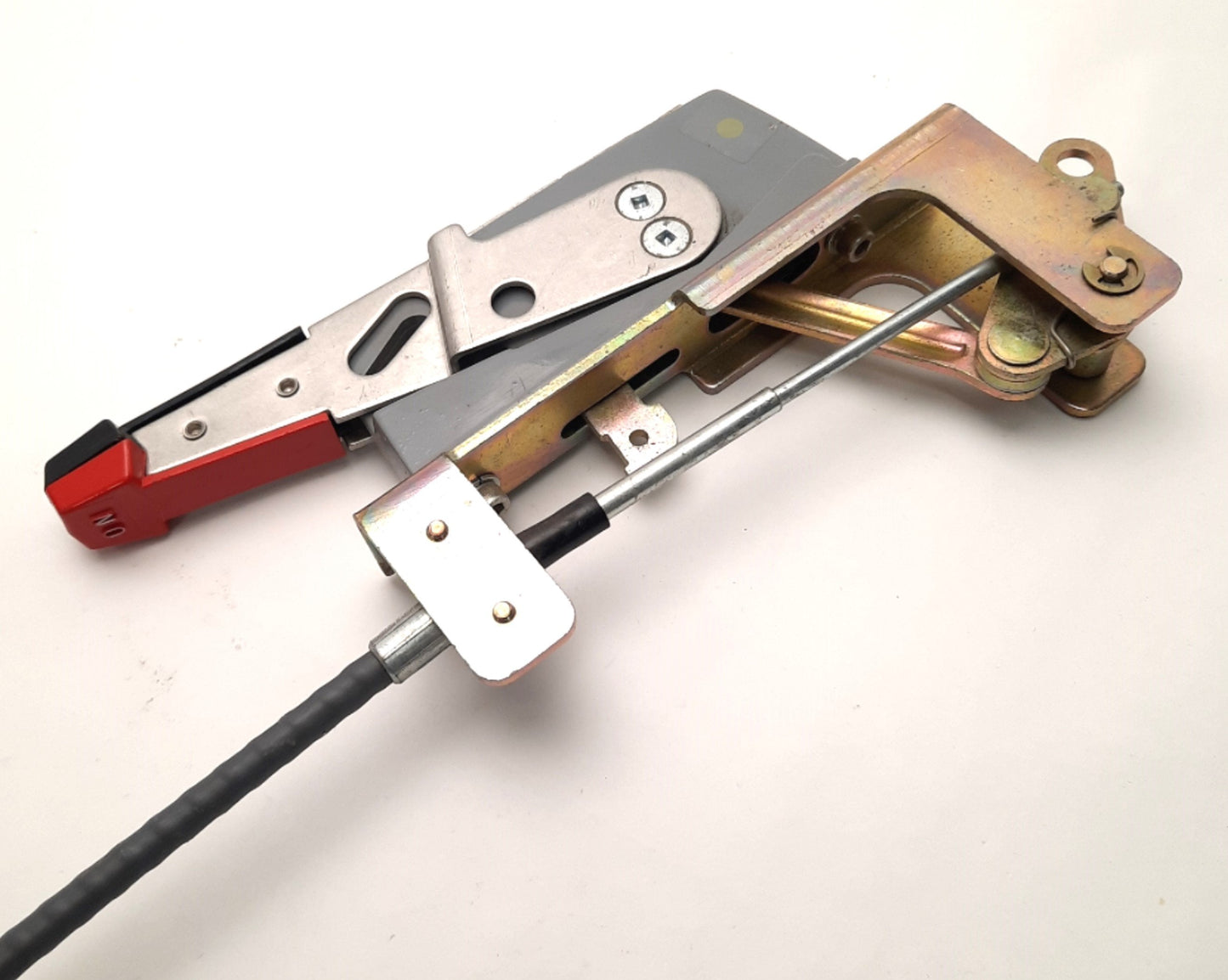 Used ABB K5FCH Disconnect Switch Handle Flange Mounted Operator, 20" Cable