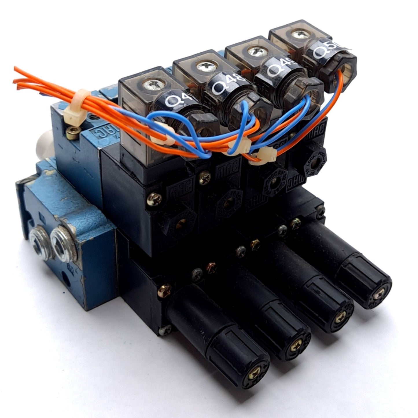 Used MAC 45A-MAJ-DDAJ-2KE Solenoid Valve x4 With Manifold, Rating: 24VDC 5.4 Watts