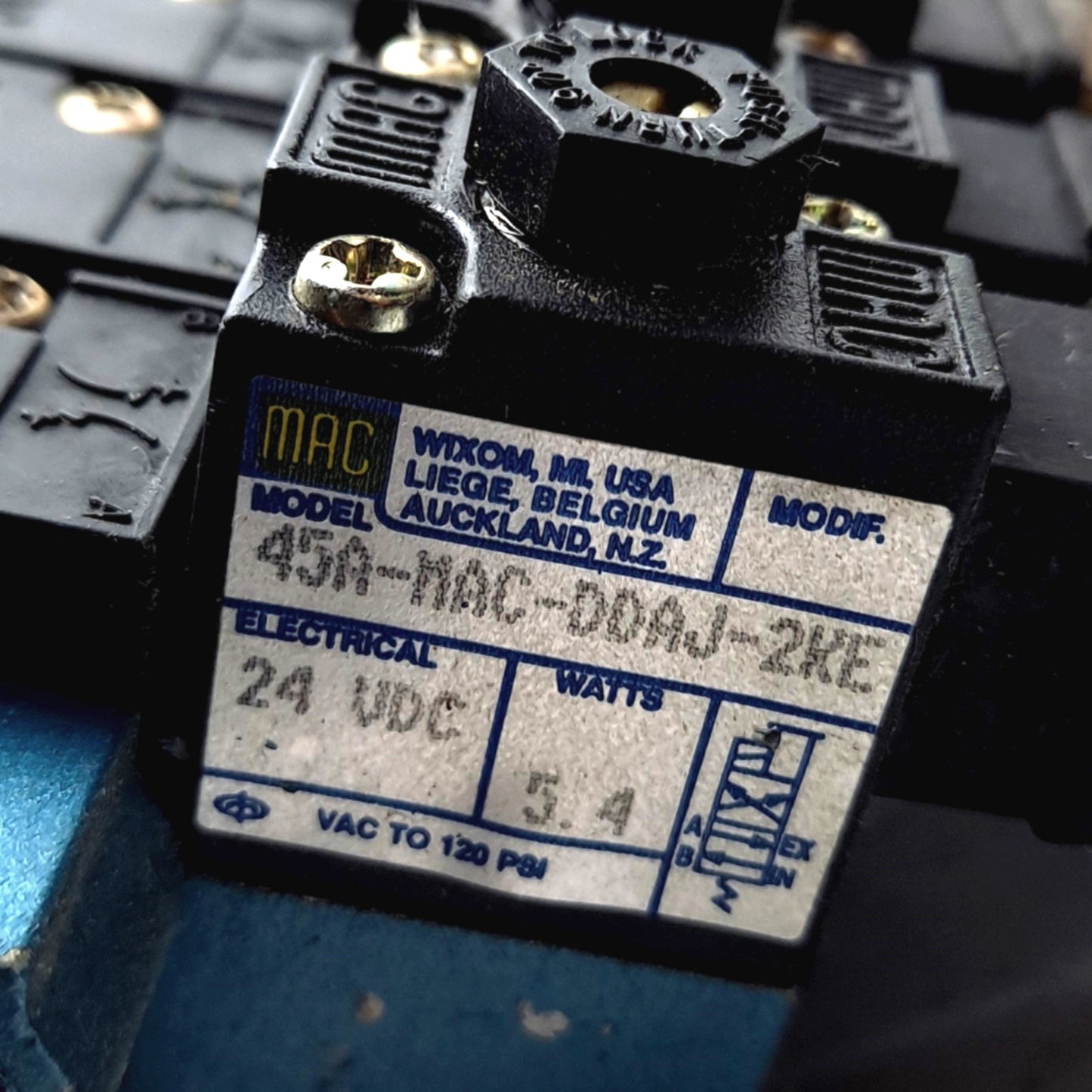 Used MAC 45A-MAC-DDAJ-2KE Solenoid Valve x5 With Manifold, Rating: 24VDC 5.4 Watts