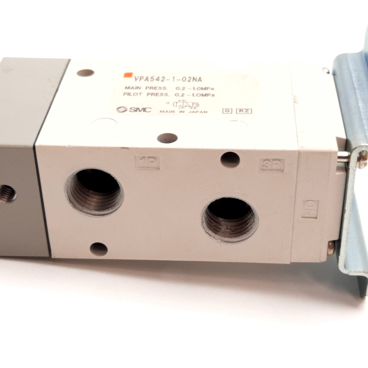 Used SMC VPA542-1-02NA Air Pilot Valve, 2-Position 3-Port, 0.2-1.0MPa, 1/8" 1/4" NPT