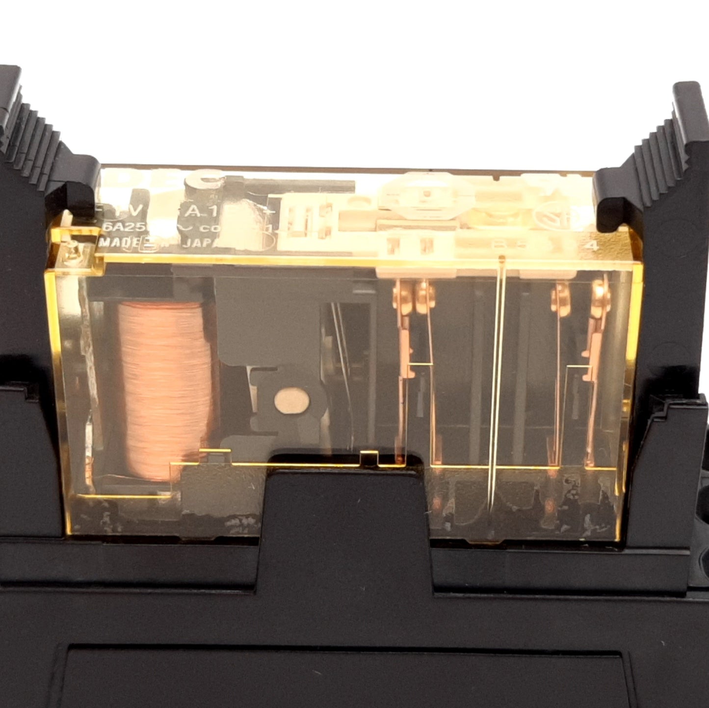 Used Idec RF1V-A1BL-D24 Relay, 4-Pole 3x N/O 1x N/C, Coil: 24VDC, Rating: 6A 250VAC