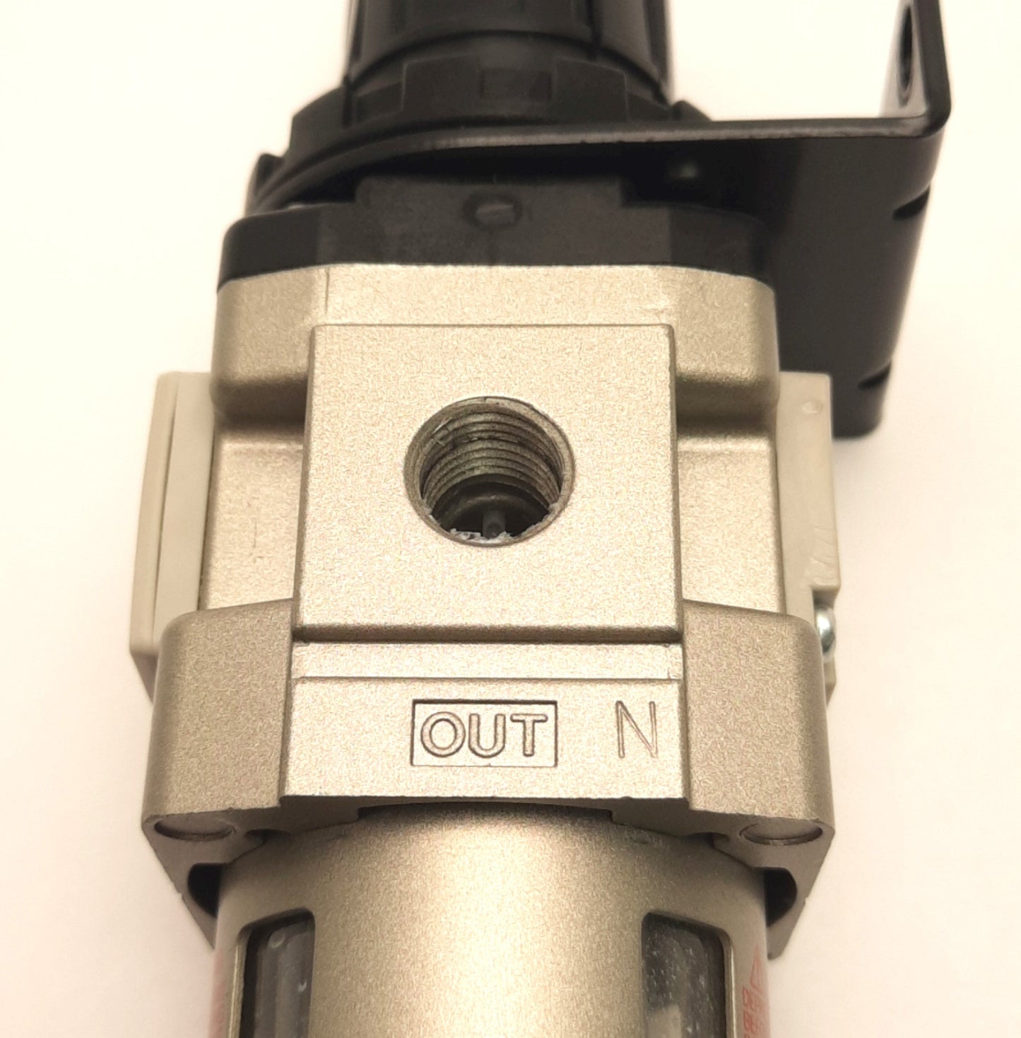 Used SMC AW30-N02BE-Z Filter/Regulator w/ 150PSI Gauge, 7-125 PSI Set Pressure