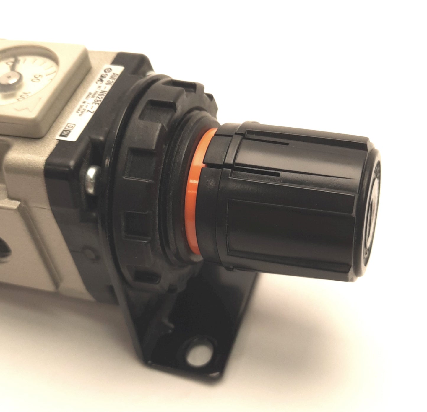 Used SMC AW30-N02BE-Z Filter/Regulator w/ 150PSI Gauge, 7-125 PSI Set Pressure