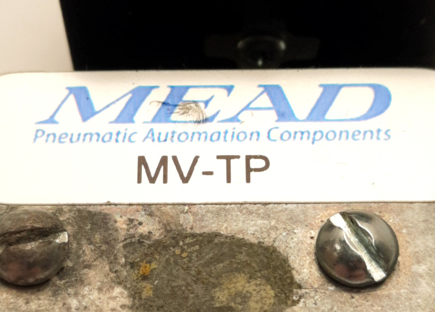 Used Mead MV-TP Pneumatic Selector Switch, Three-Way, Maintained, 1/8" NPT, 120 Psi