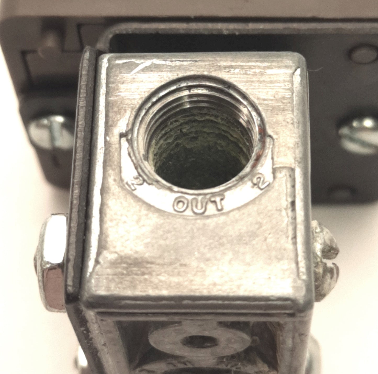 Used Mead MV-TP Pneumatic Selector Switch, Three-Way, Maintained, 1/8" NPT, 120 Psi