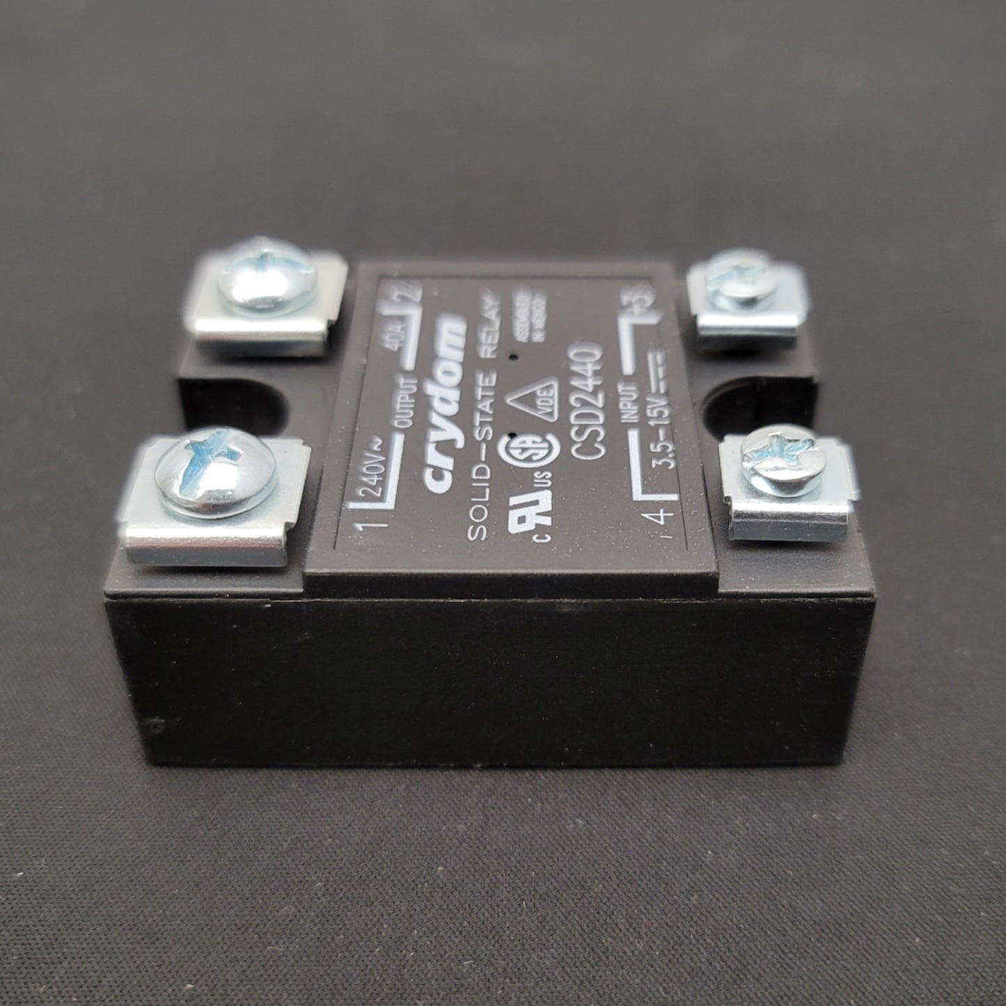 New Crydom CSD2440 Solid State Relay Control: 3.5-15VDC, Output: 240VAC 40A