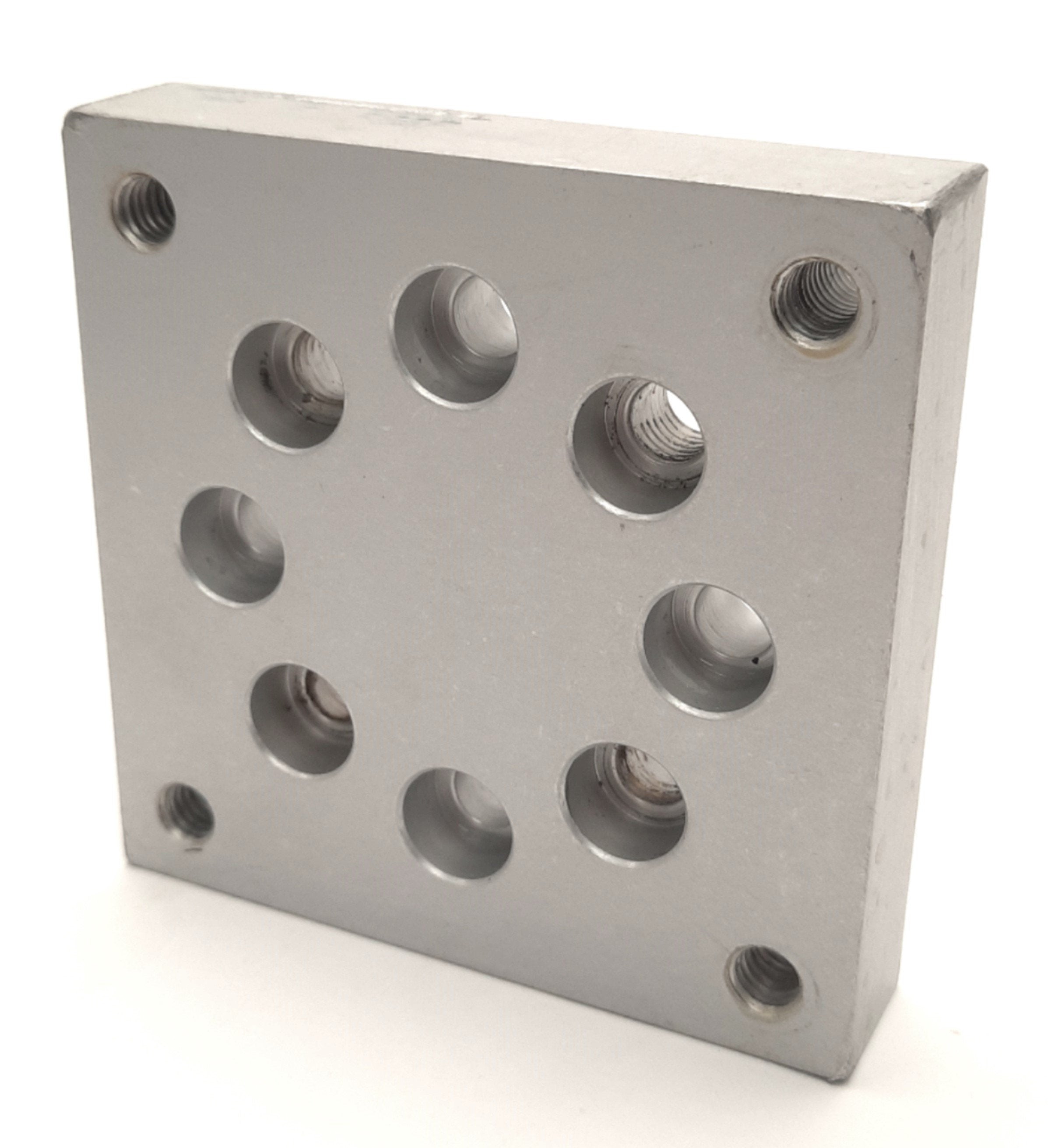 80/20 2408 Aluminum Extrusion Leveling Caster Base Plate, 15 Series, 3 ...