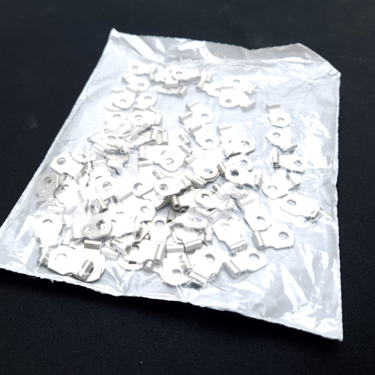 New Lot of 100 Molex 190410023 Ring Flag Terminal 22-18AWG #6 Stud Size 17/64"