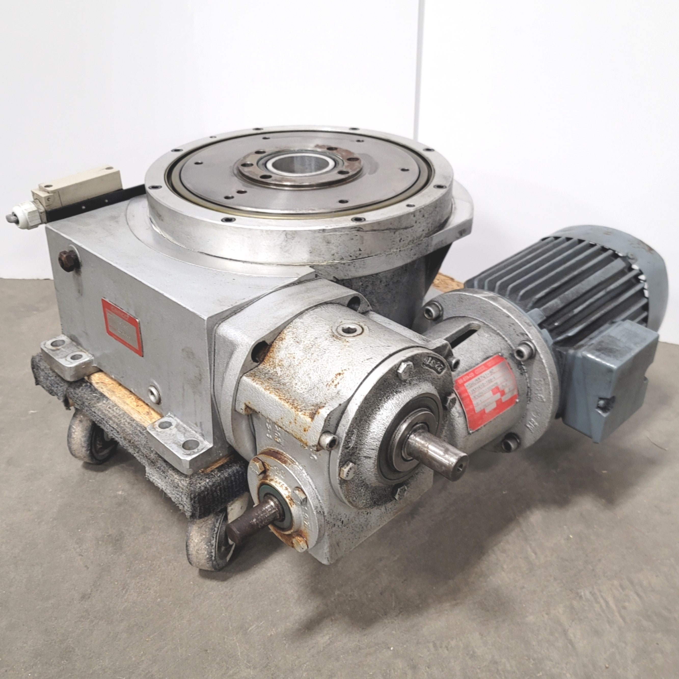 Destaco Camco 902RDM4H32-330 Rotary Index Drive With MSHV55741-9C Redu ...