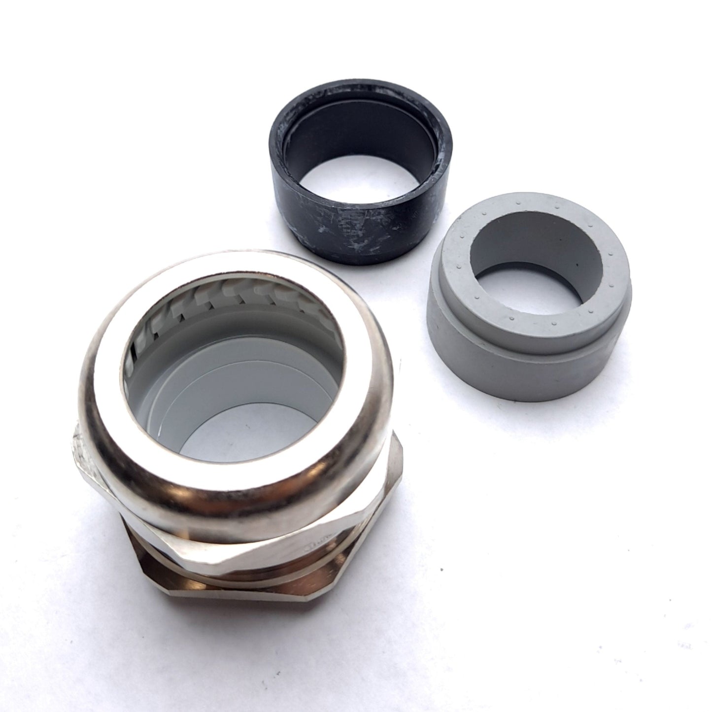 New – Open box Harting 19 00 000 5099 Cable Gland M40 20-32mm, Key-width 50mm, Wrench Size 50