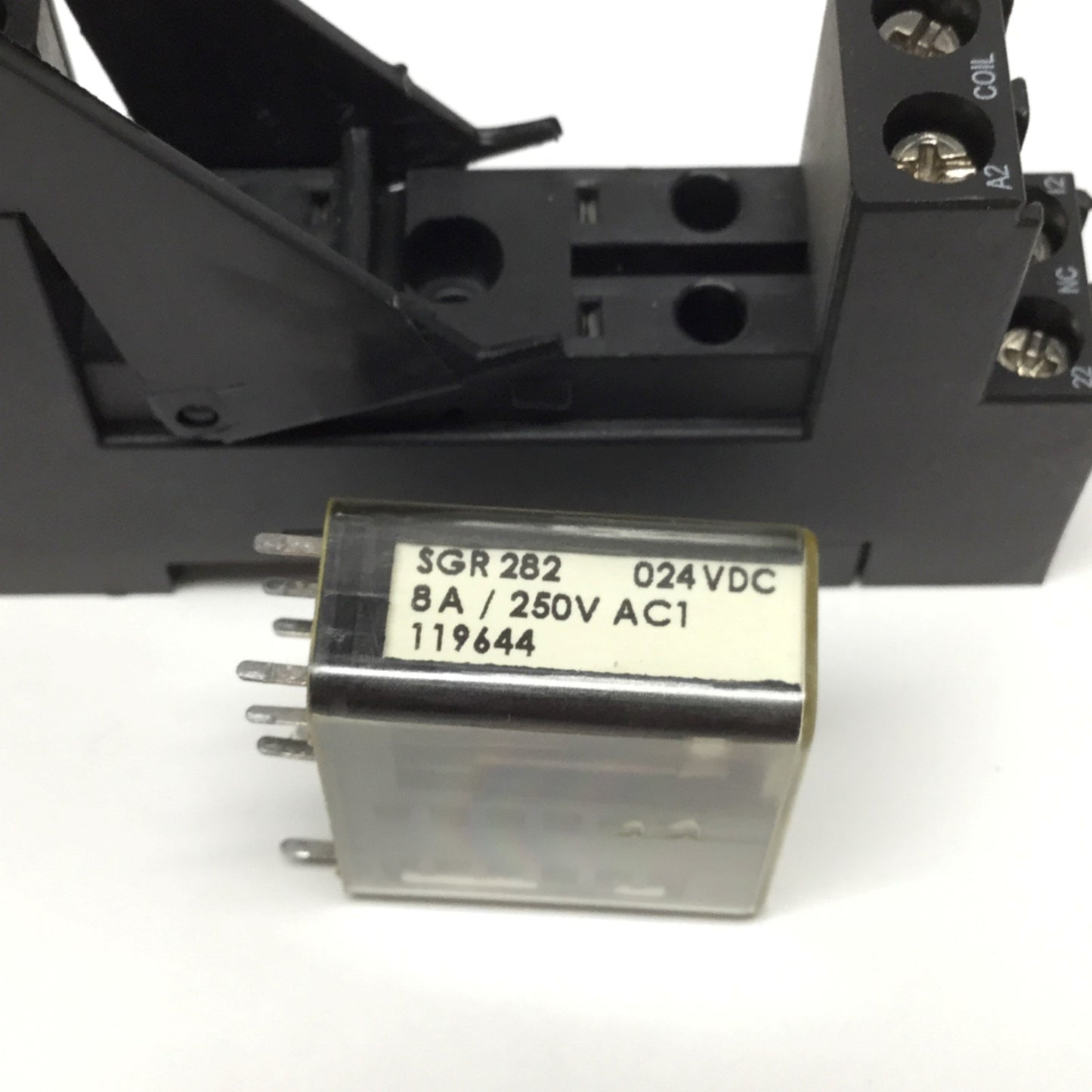 Used Lot of 3 Elesta SGR282 Power Relays DPDT, 24VDC Coil, 250VAC 8A w/Sockets