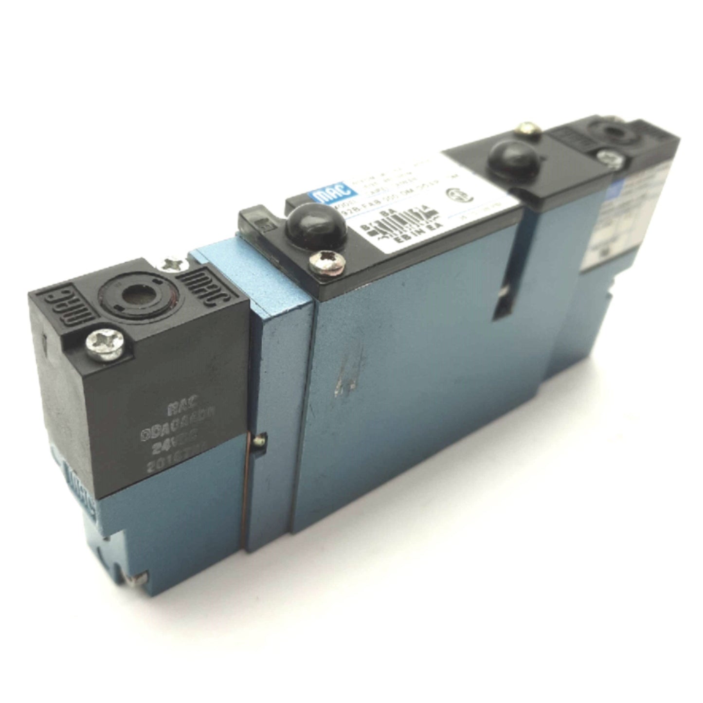 Used MAC 92B-FAB-000-DM-DDAP-1DM Solenoid Piloted Valve 5-Ports 3-Pos 120PSI 24VDC