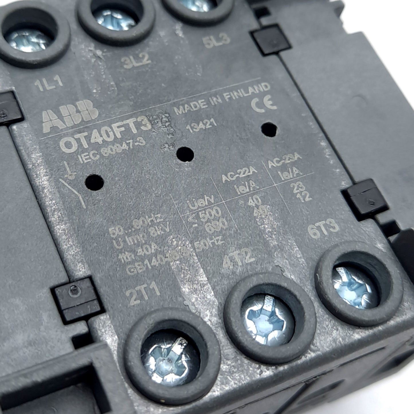 Used ABB OT40FT3 Switch Disconnector 600 VAC 40A 3-Poles w/ 2 Aux Contacts