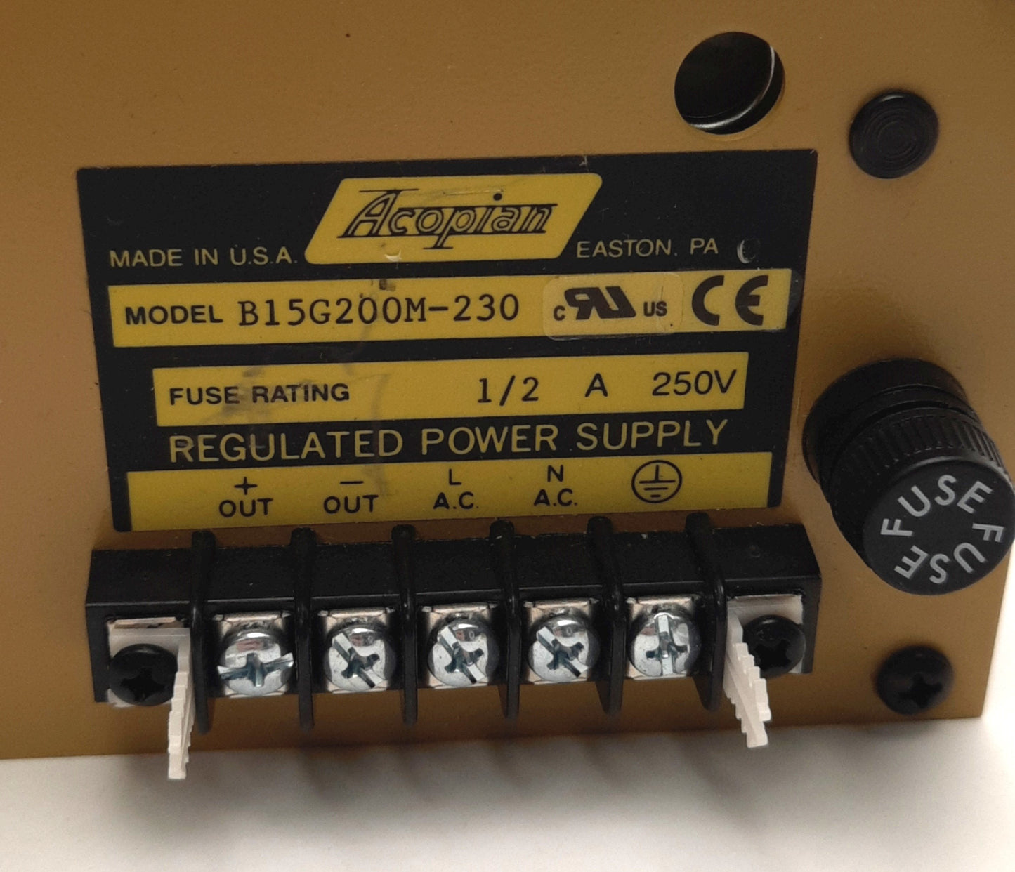 Used Acopian B15G200M-230 Regulated Power Supply 120/230v Input, 15v 2A Output, G5