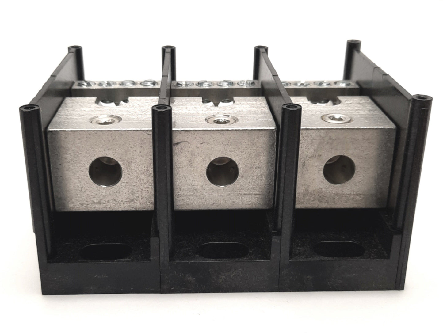 New Ferraz Shawmut 67583 Power Distribution Block 3P 175A 600V, 5" x 4" Base