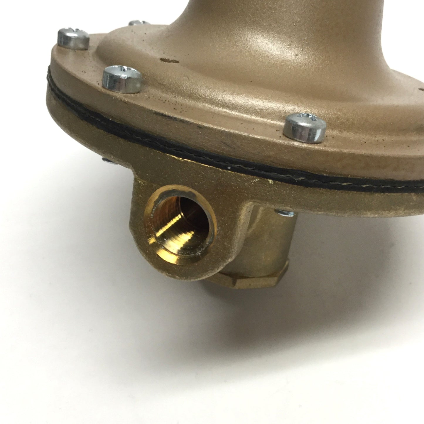 Used Watts 1/4 LF215M1 0-8 Water Low Pressure Brass Regulator 1/4" NPT 0-8psi, 300psi