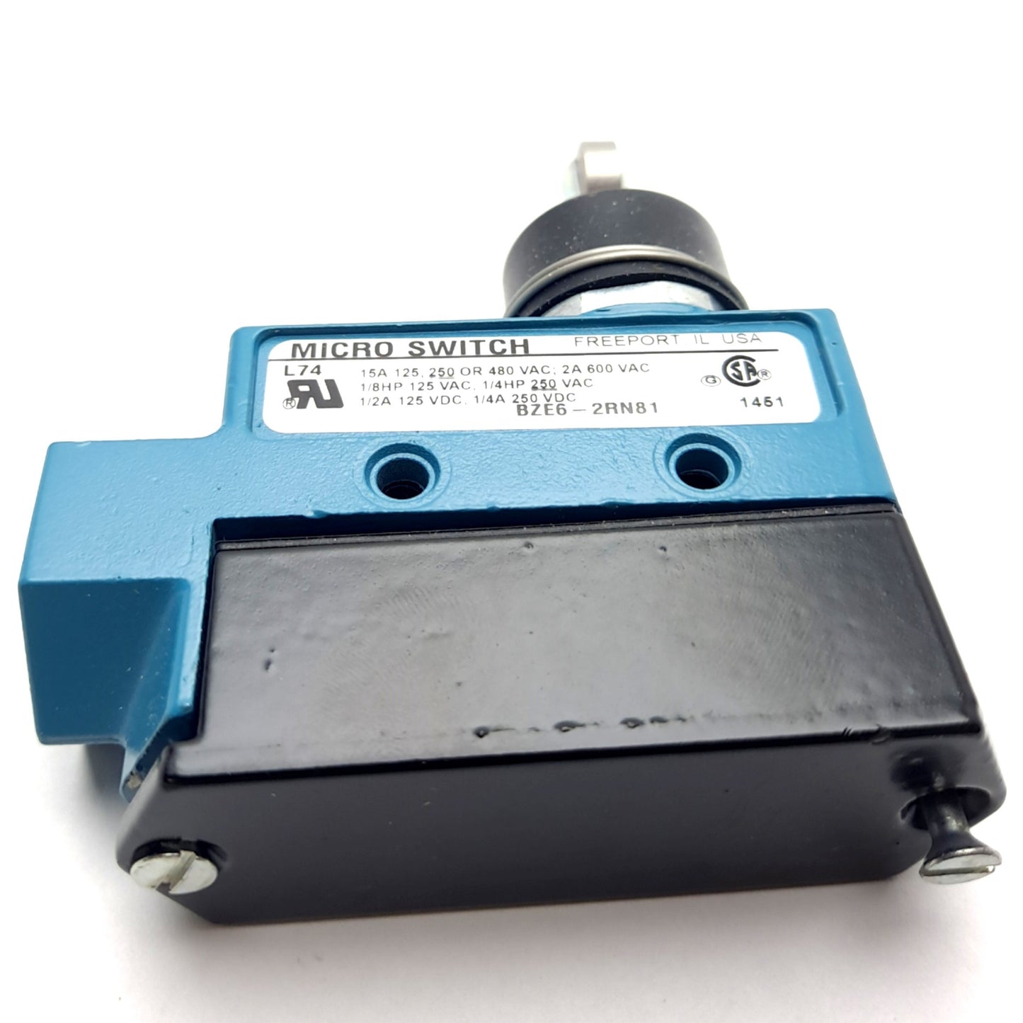 New – Open box Honeywell BZE6-2RN81 Micro Switch General Purpose 1NC/1NO, 15A @ 600V, 2A @ 250V