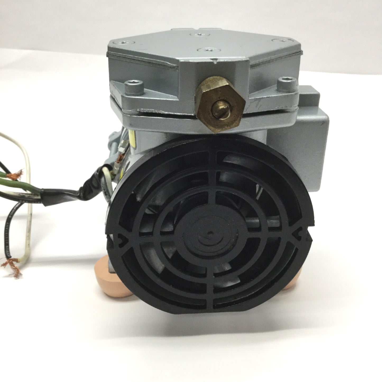 Used Gast MOA-P122-AA Diaphragm Compressor Vacuum Pump 1/16HP, 115VAC 60Hz