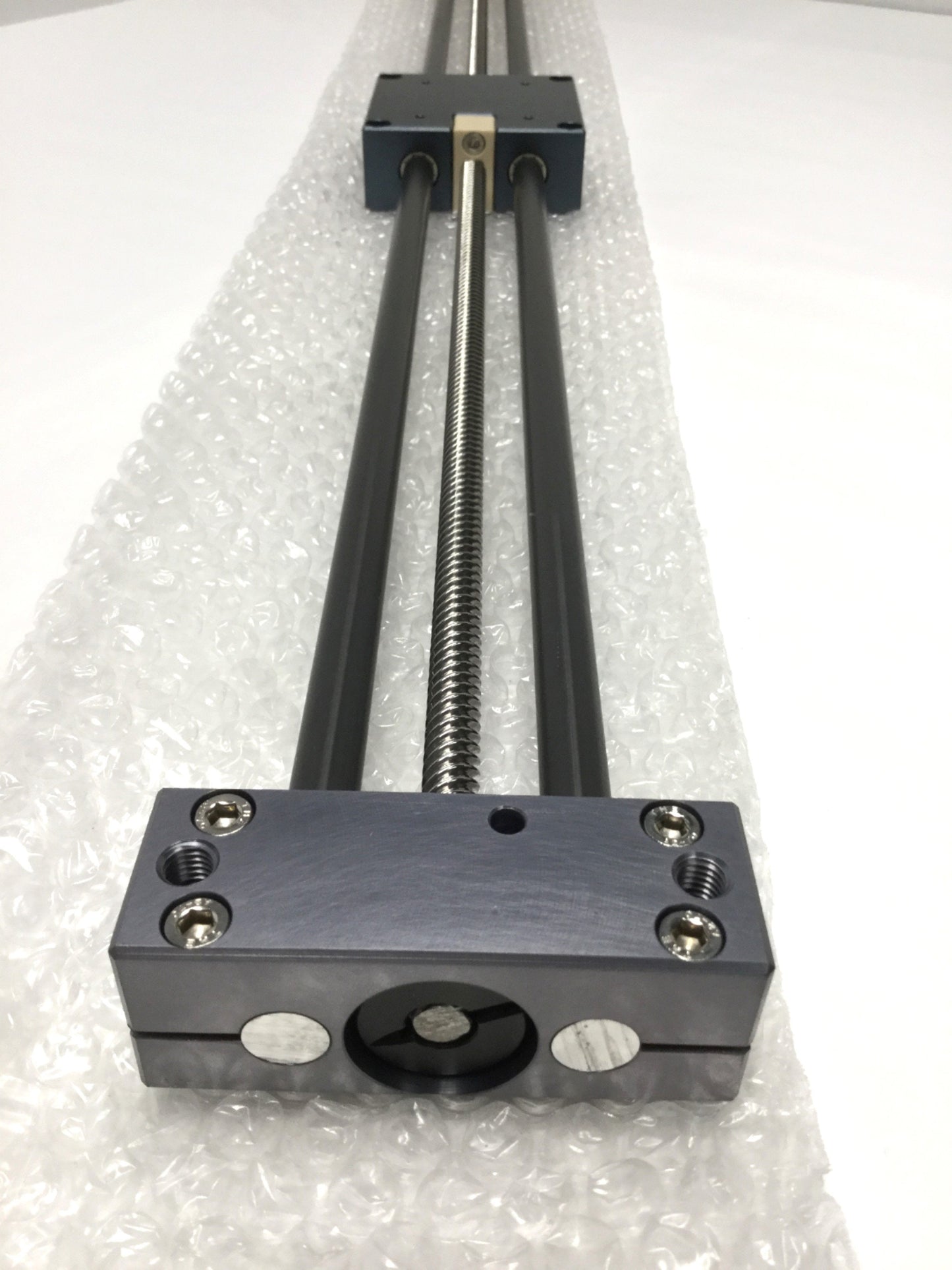 New Other Igus HTSS-12-AWM-10x12 DryLin Lead Screw Linear Actuator Slide Table 750mm