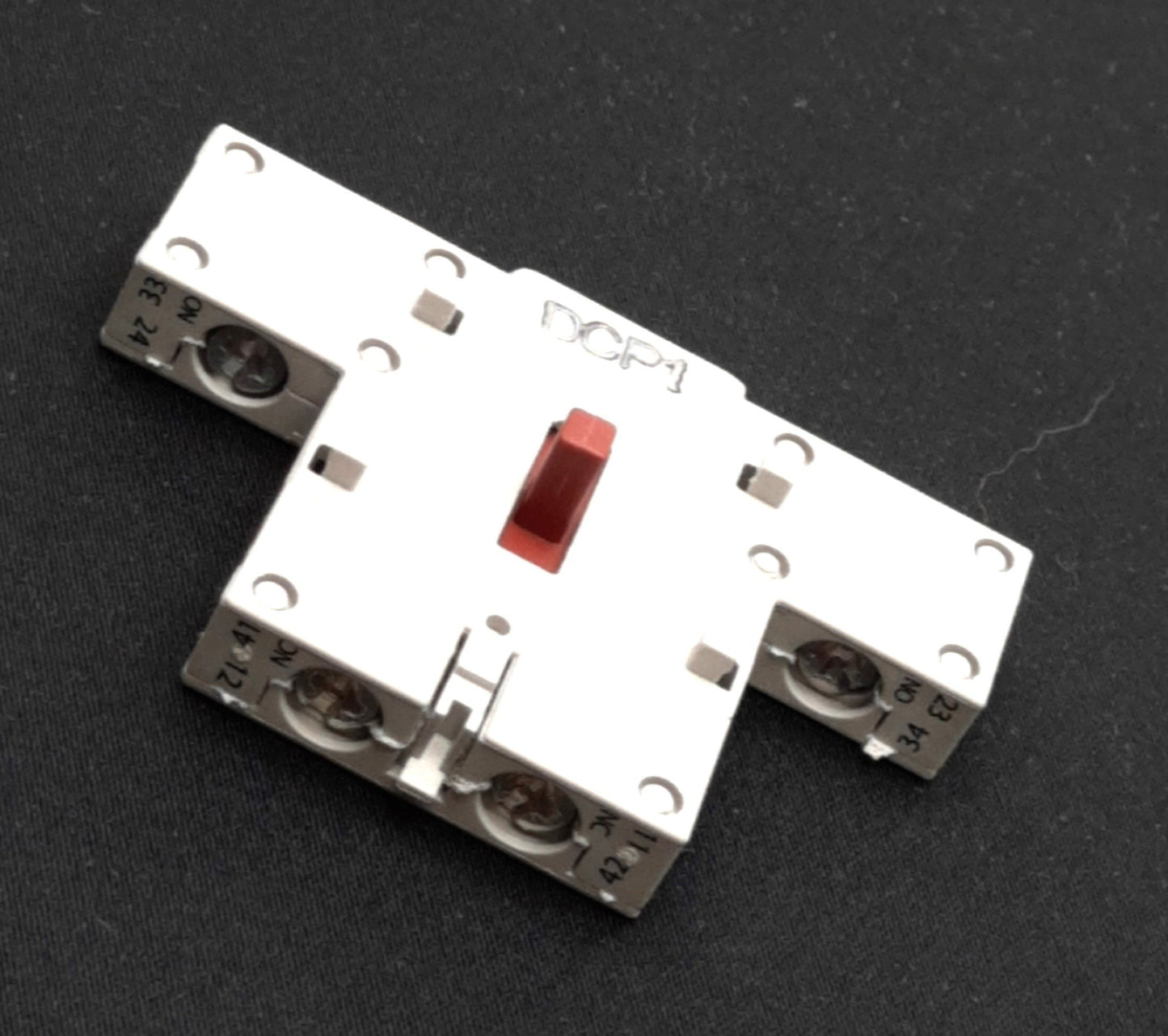 New – Open box Allen Bradley 194E-E-P11 Auxiliary Contact Block, 600VAC 10A 1NO-1NC L.B