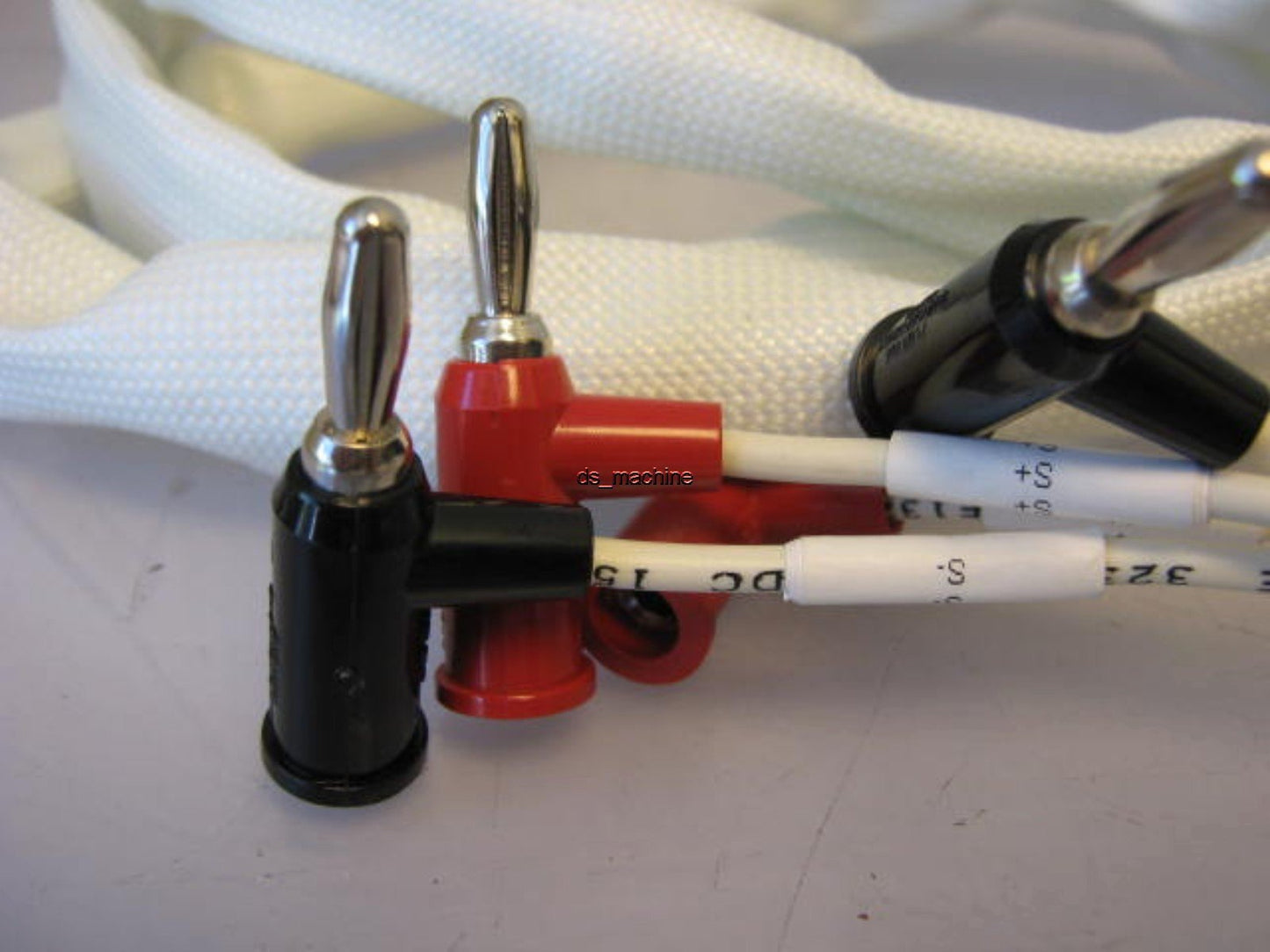 Used 5' High Heat 2mm Leads w/ 4mm Banana Clips & Ceramic Jacket