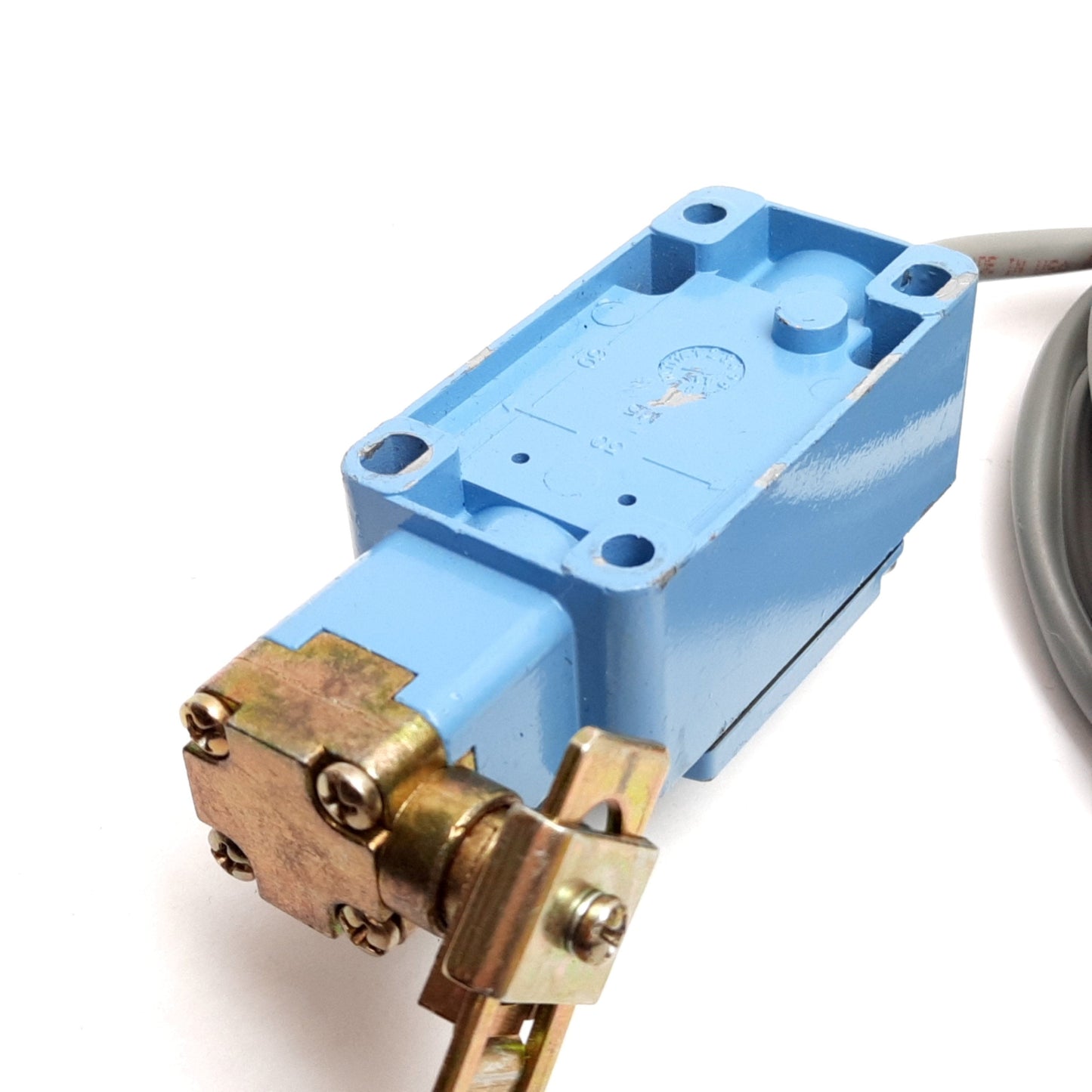 Used Crouzet 83862303 Limit Switch, Roller Lever Actuator, Rating: 240VAC 6A