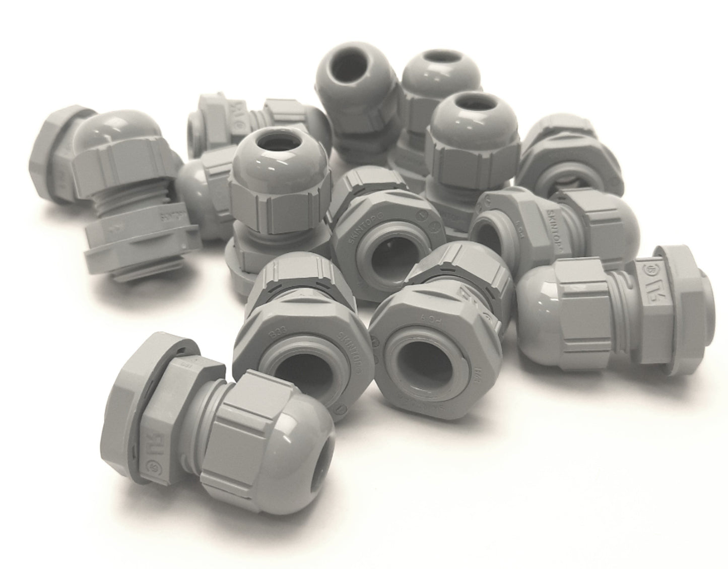Used Lot of 15 Lapp S1109 Cable Glands 0.138-0.315" Dia, 0.598" Mount Size, PG9